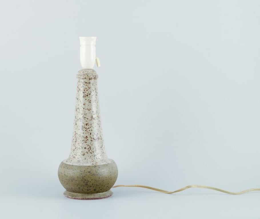 Scandinavian Modern Nils Kähler for Kähler. Ceramic table lamp. Glaze in earthy tones. 1970s For Sale