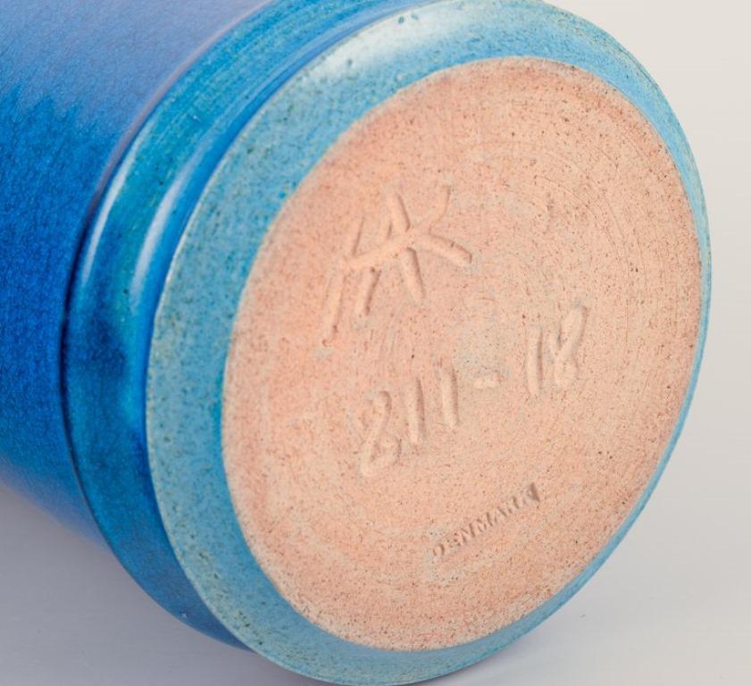 Nils Kähler for Kähler.  Cylindrical ceramic vase.  Azure glaze. 1960s/70s. In Excellent Condition For Sale In København, Copenhagen