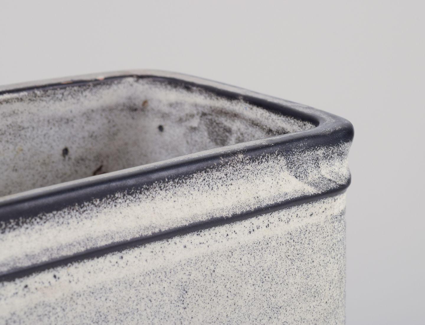 Smaltato Nils Kähler for Kähler, Denmark. Large ceramic square vase. 1960s in vendita