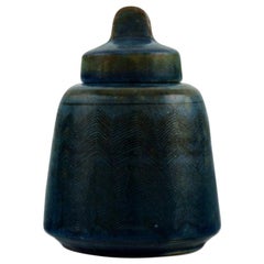 Nils Kähler for Kähler, HAK. Rare Glazed Lidded Jar with Sgraffito, 1960s Nils Kähler for Kähler, HAK. Rare Glazed Lidded Jar with Sgraffito, 1960s