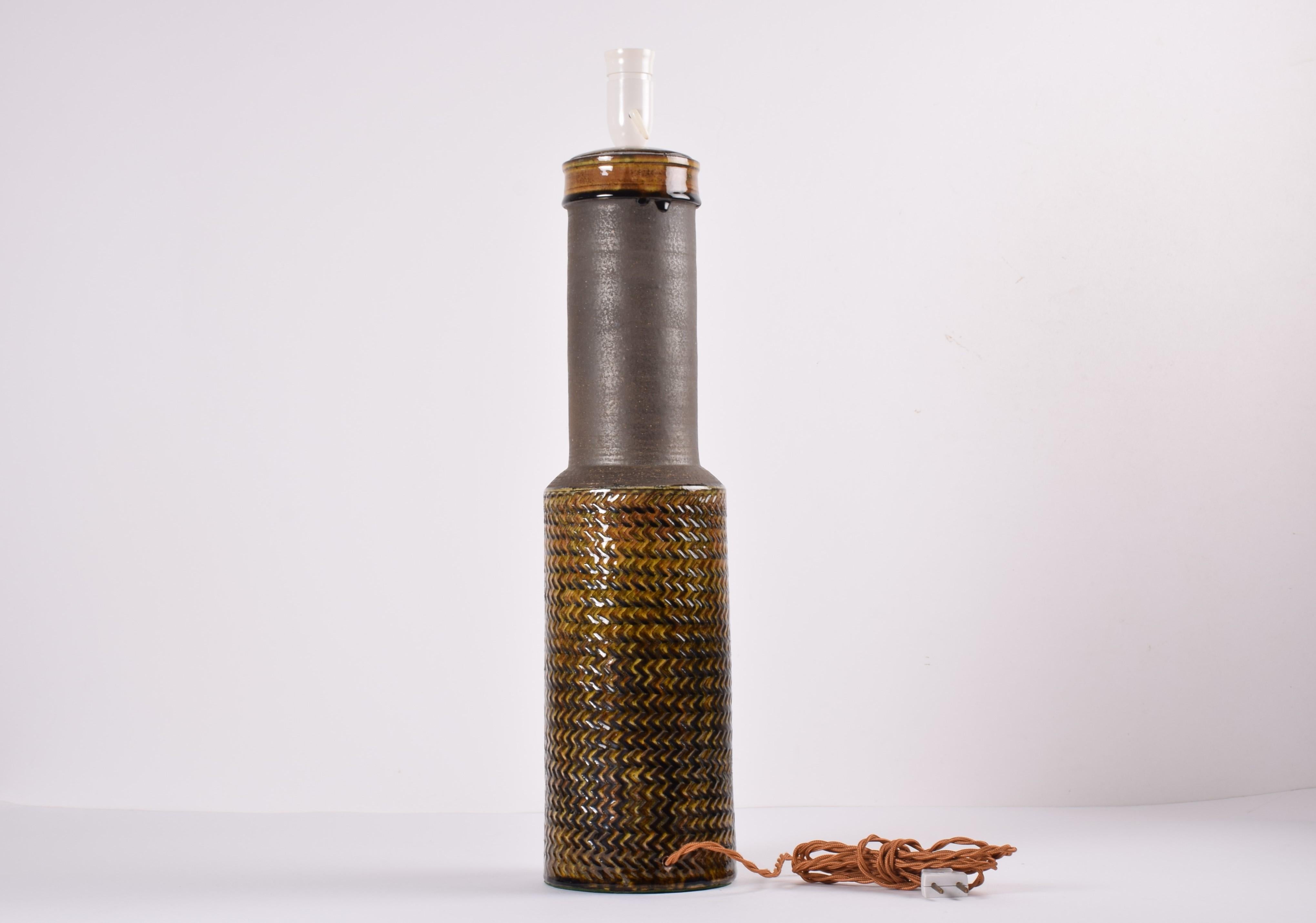 36.6 In. Énorme lampe de table Nils Kähler Jaune Brown Céramique danoise du milieu du siècle 1960 Bon état - En vente à Silkeborg, Silkeborg