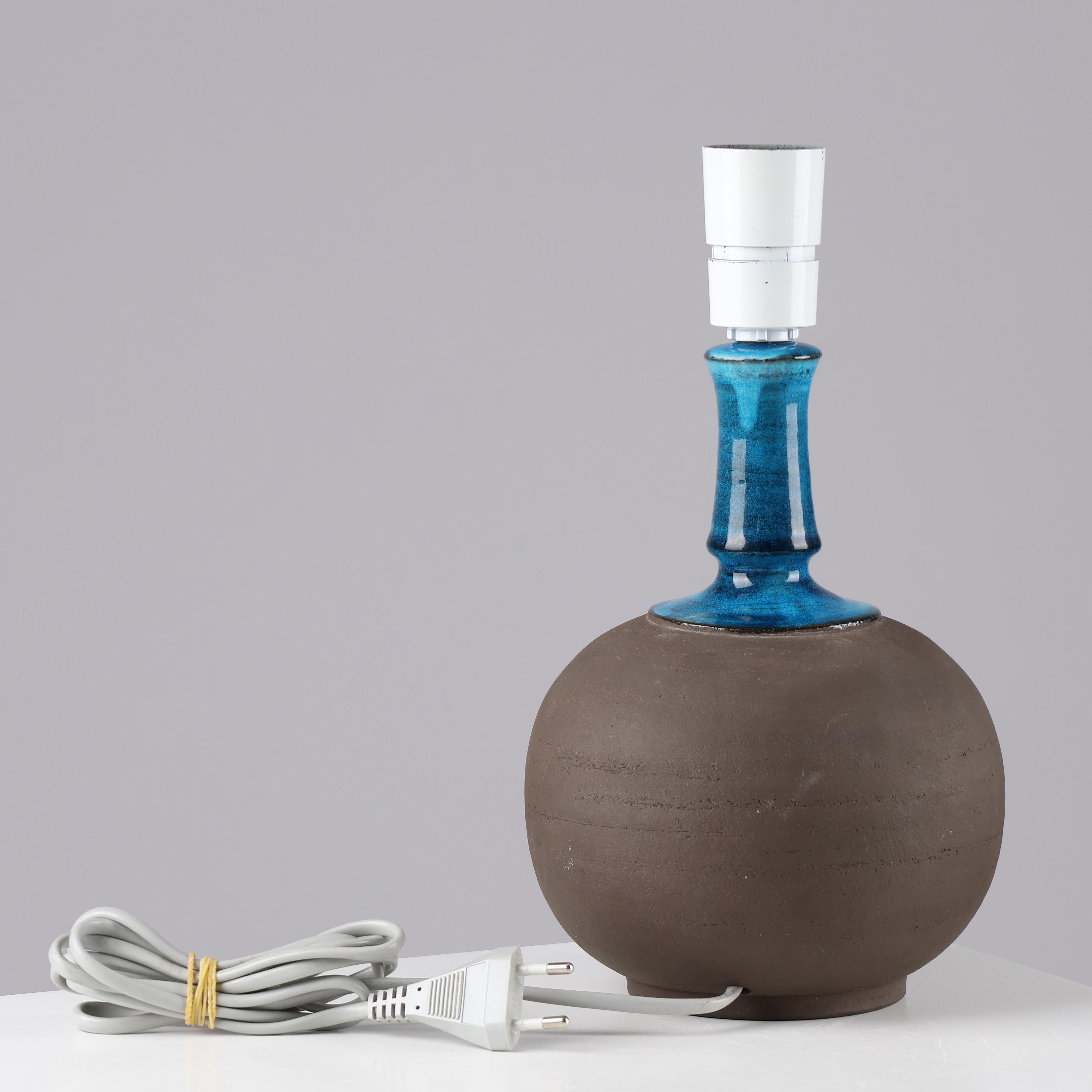 Danese Lampada da tavolo Herman A. Kähler in ceramica, Danimarca, 1960 firmato in vendita