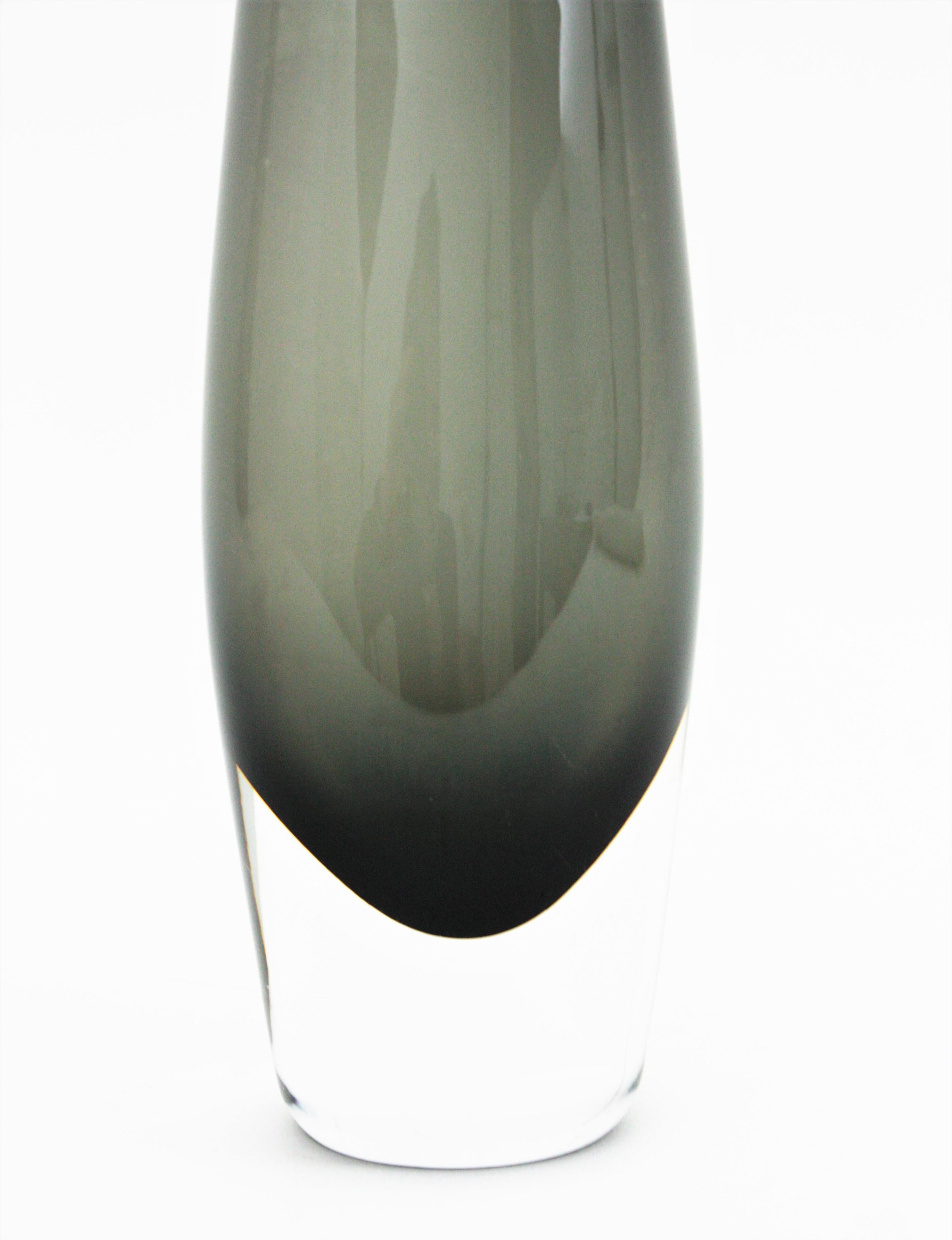 20th Century Nils Lamberg for Orrefors Sommerso Grey and Clear Glass Vase For Sale