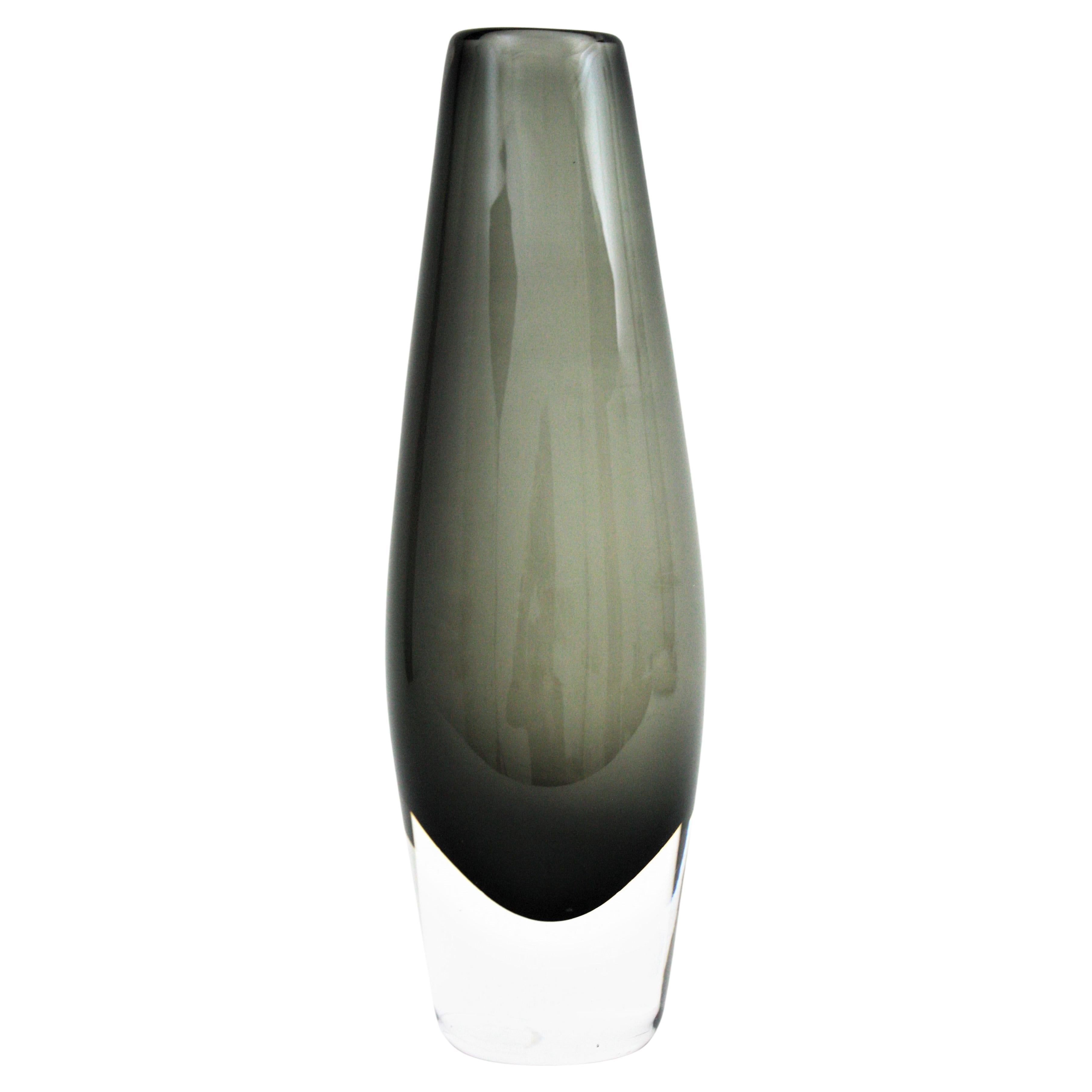 Nils Lamberg for Orrefors Sommerso Grey and Clear Glass Vase For Sale