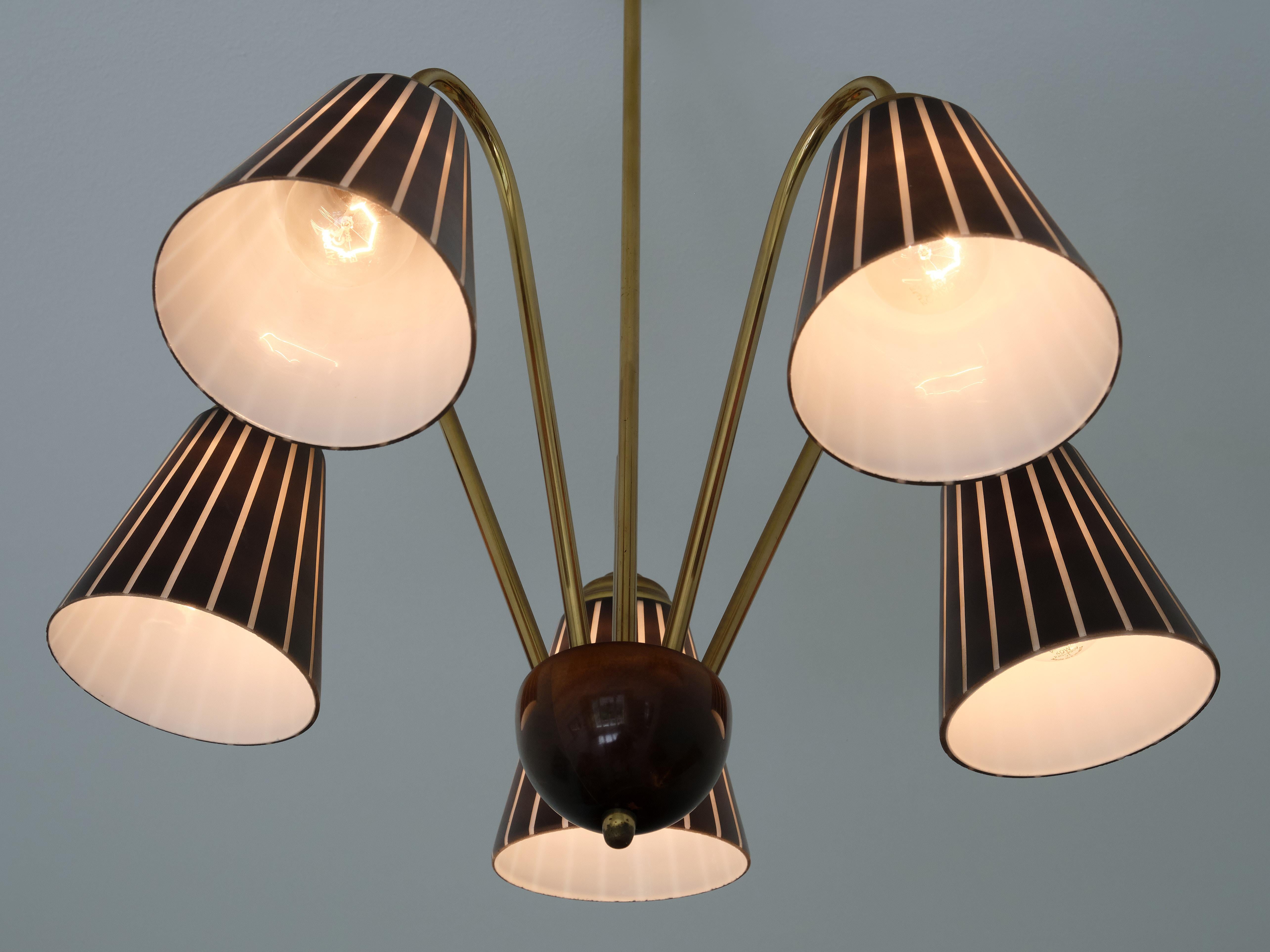 Nils Landberg Attributed Five Arm Chandelier in Striped Glass & Brass, Orrefors 8