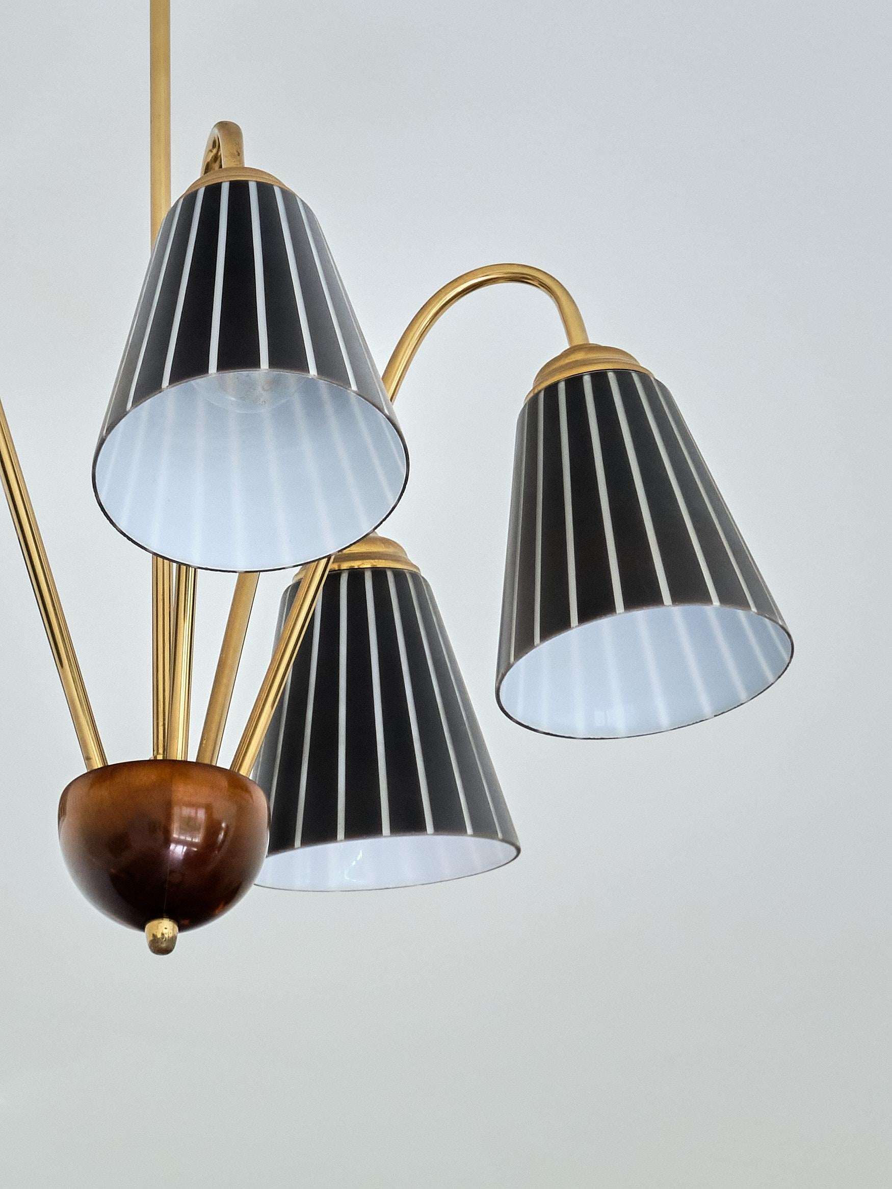 Scandinavian Modern Nils Landberg Attributed Five Arm Chandelier in Striped Glass & Brass, Orrefors