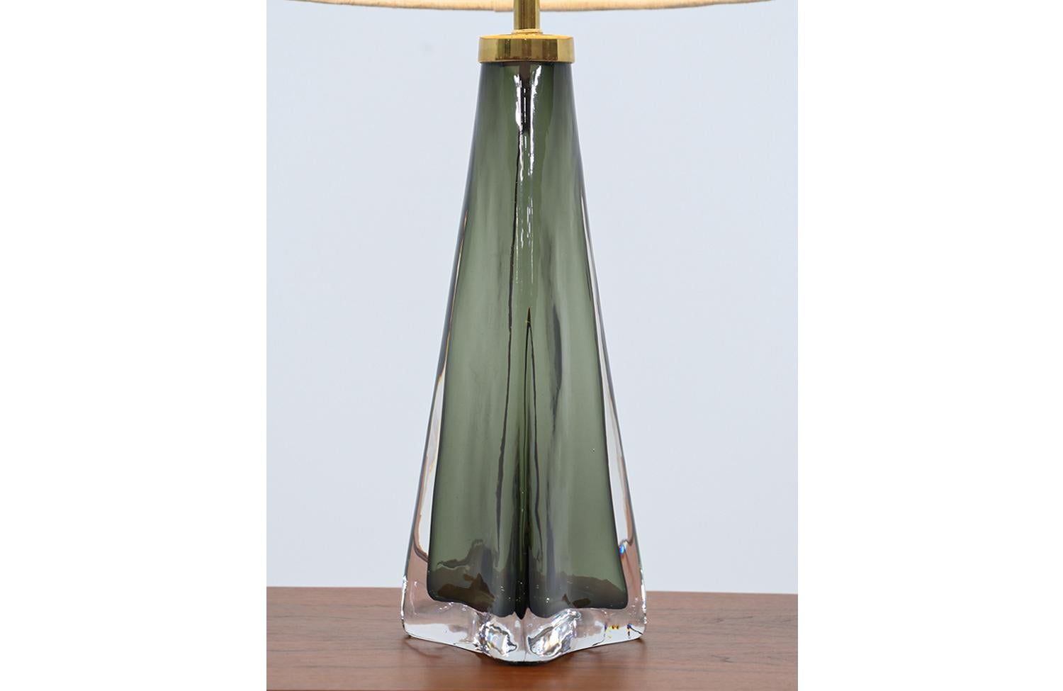 Mid-20th Century Nils Landberg Crystal Glass Table Lamp for Orrefors