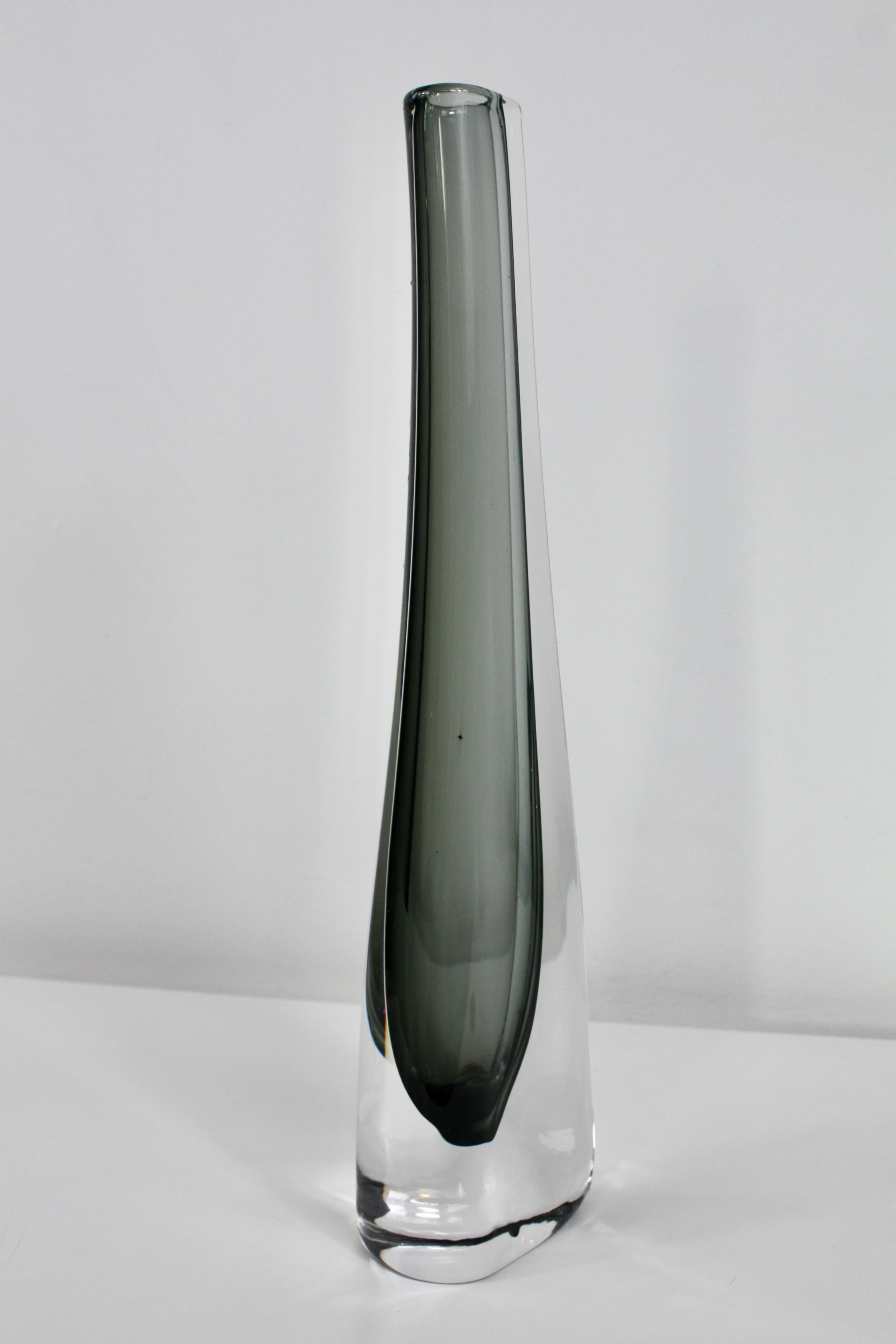 Mid-Century moderno Vaso in vetro Sommerso di Nils Landberg Orrefors Sweden, anni '50 in vendita