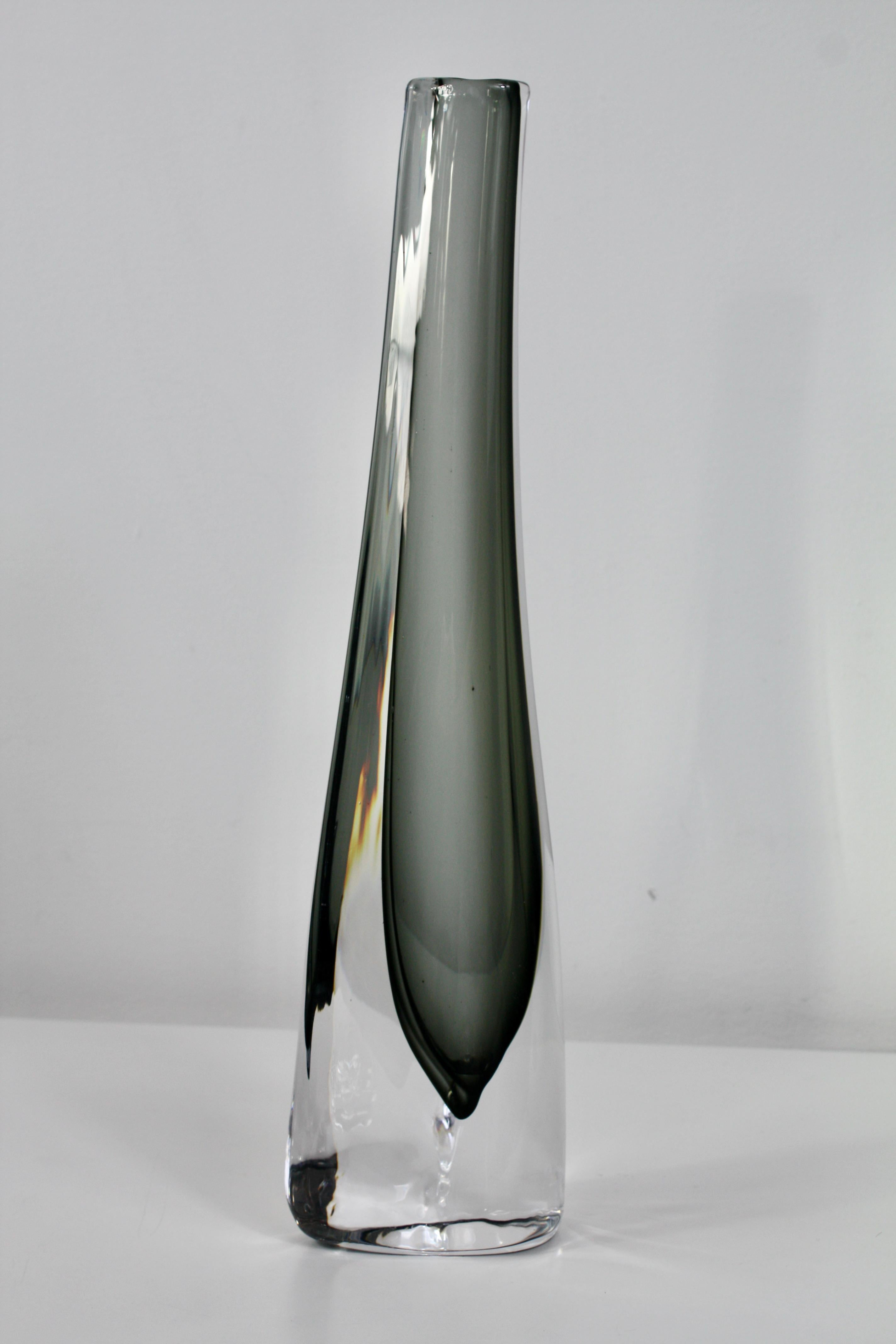 Vetro artistico Vaso in vetro Sommerso di Nils Landberg Orrefors Sweden, anni '50 in vendita