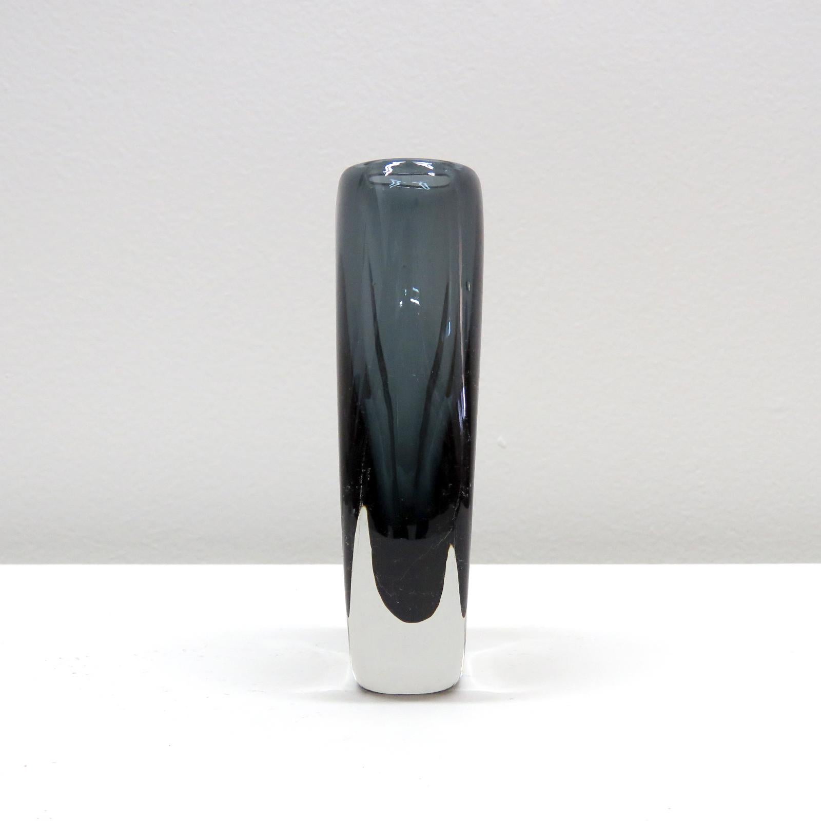 Stunning handblown, art glass 'Sommerso' vase designed by Nils Landberg and produced by Orrefors, Sweden, 1960s in blue-grey hues.