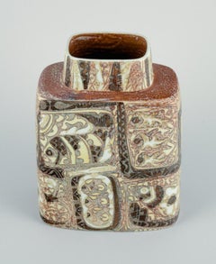 Nils Thorsson and Johanne Gerber for Aluminia, Royal Copenhagen. Baca Vase