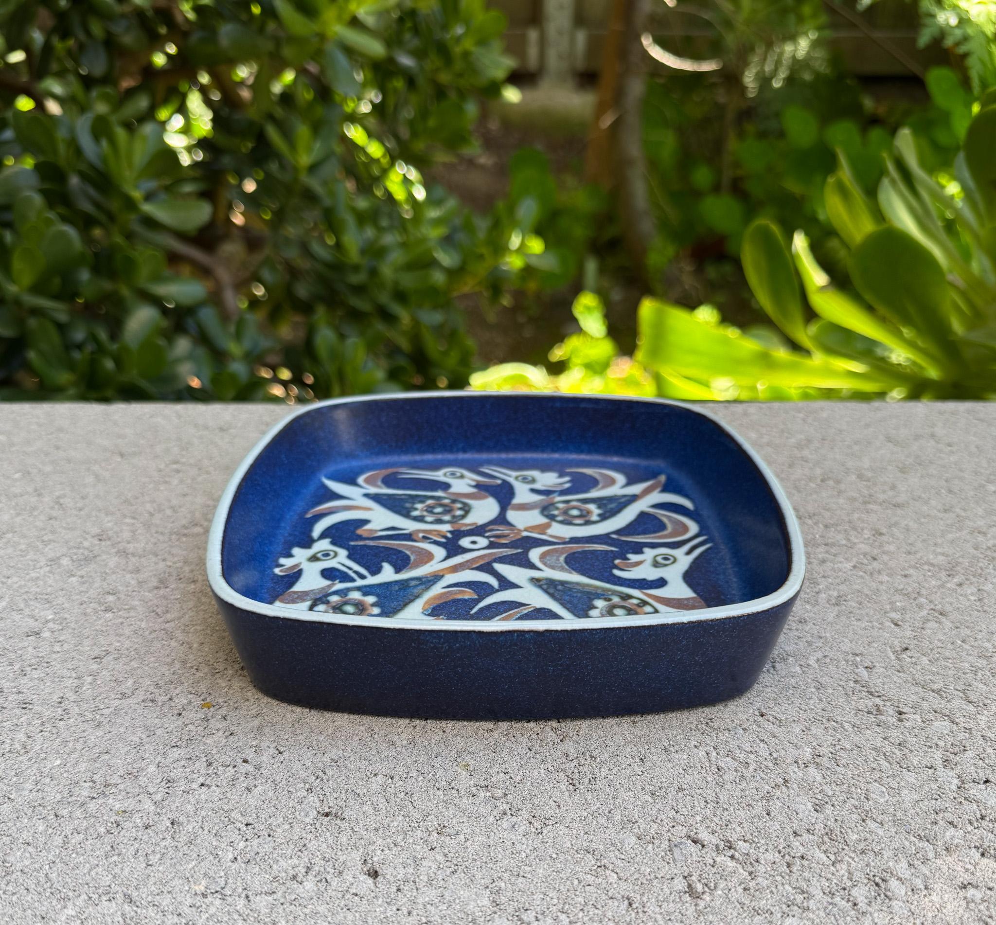 Bol / plateau en céramique de Nils Thorsson pour Royal Copenhagen, Danemark, c.1960 en vente 2