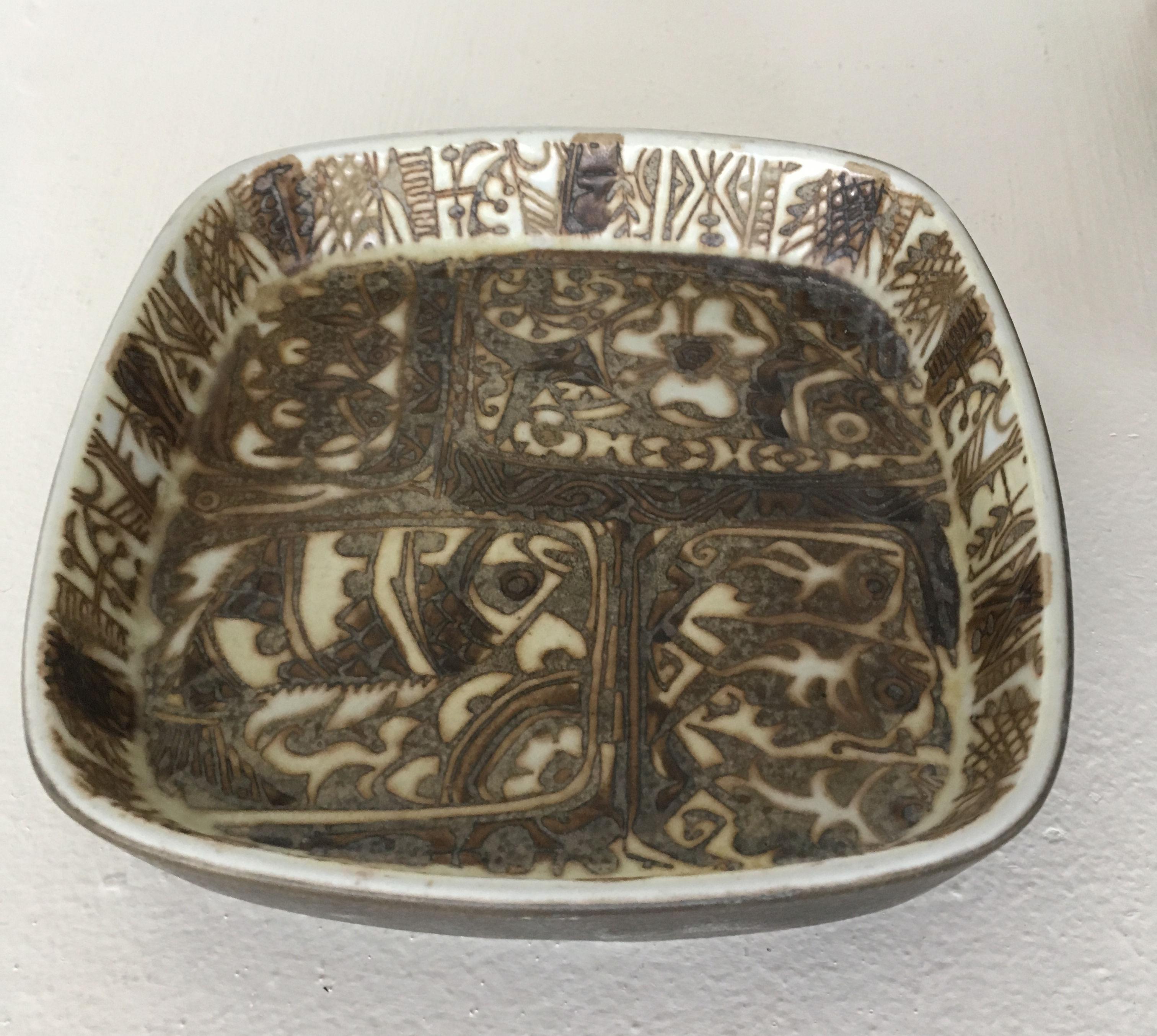 Nils Thorsson for Royal Copenhagen Aluminia Faience glazed Baca bowl, in abstract design, circa 1960s 

Beautiful pieces of signed and numbered Danish top craftsmanship 

Nils Thorsson (1898-1975) first appeared as an artist when he in 1925 he