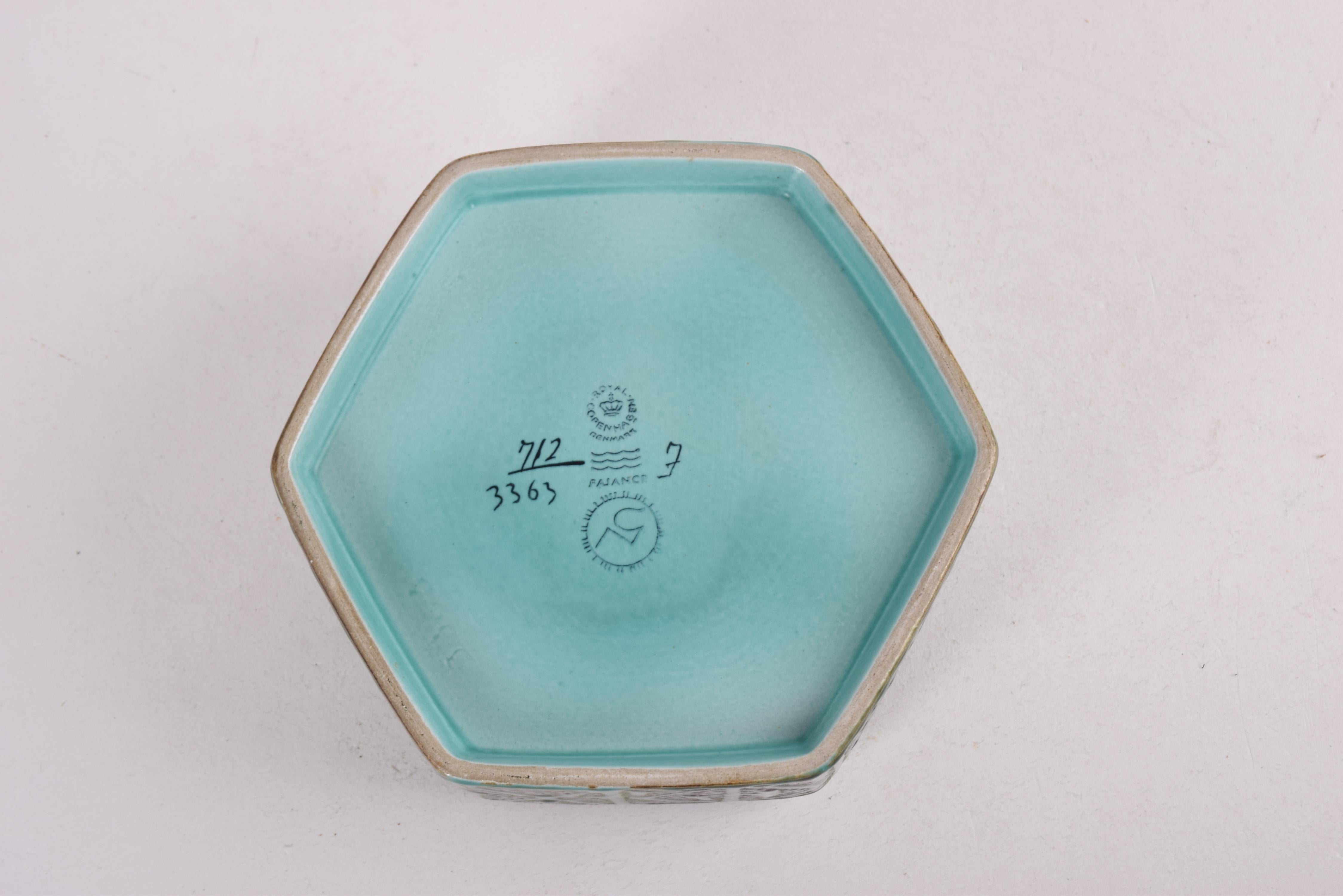 Nils Thorsson for Royal Copenhagen Baca Green Lidded Bowl, Danish Ceramic 1960s 4