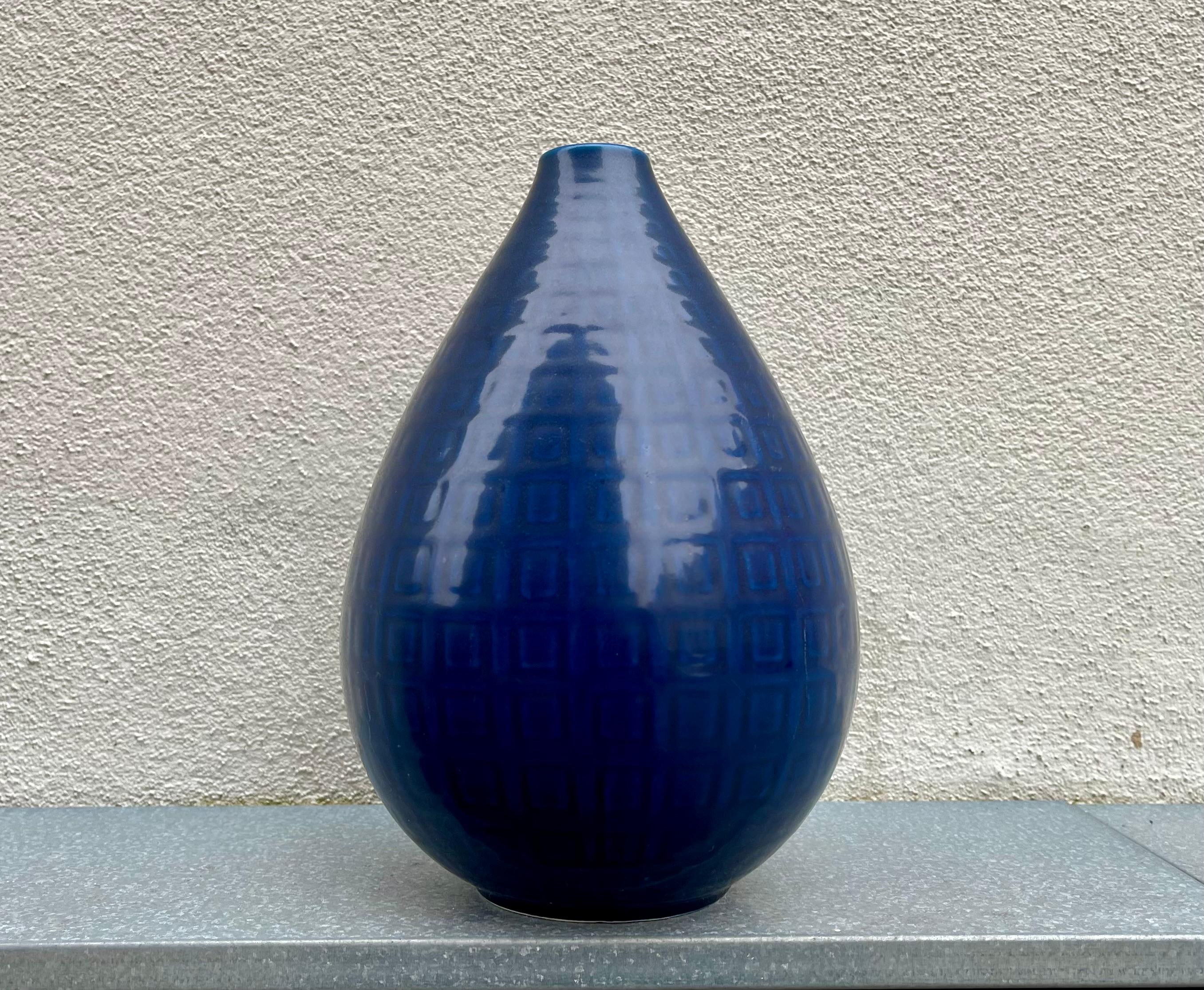 Nils Thorsson, glasierte blaue Marselis-Vase für Aluminia, 1950er Jahre (Skandinavische Moderne) im Angebot