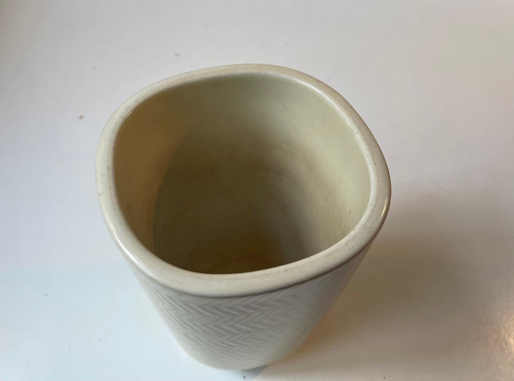 Nils Thorsson Pale Yellow Marselis Vase for Aluminia, 1950s In Good Condition In Esbjerg, DK