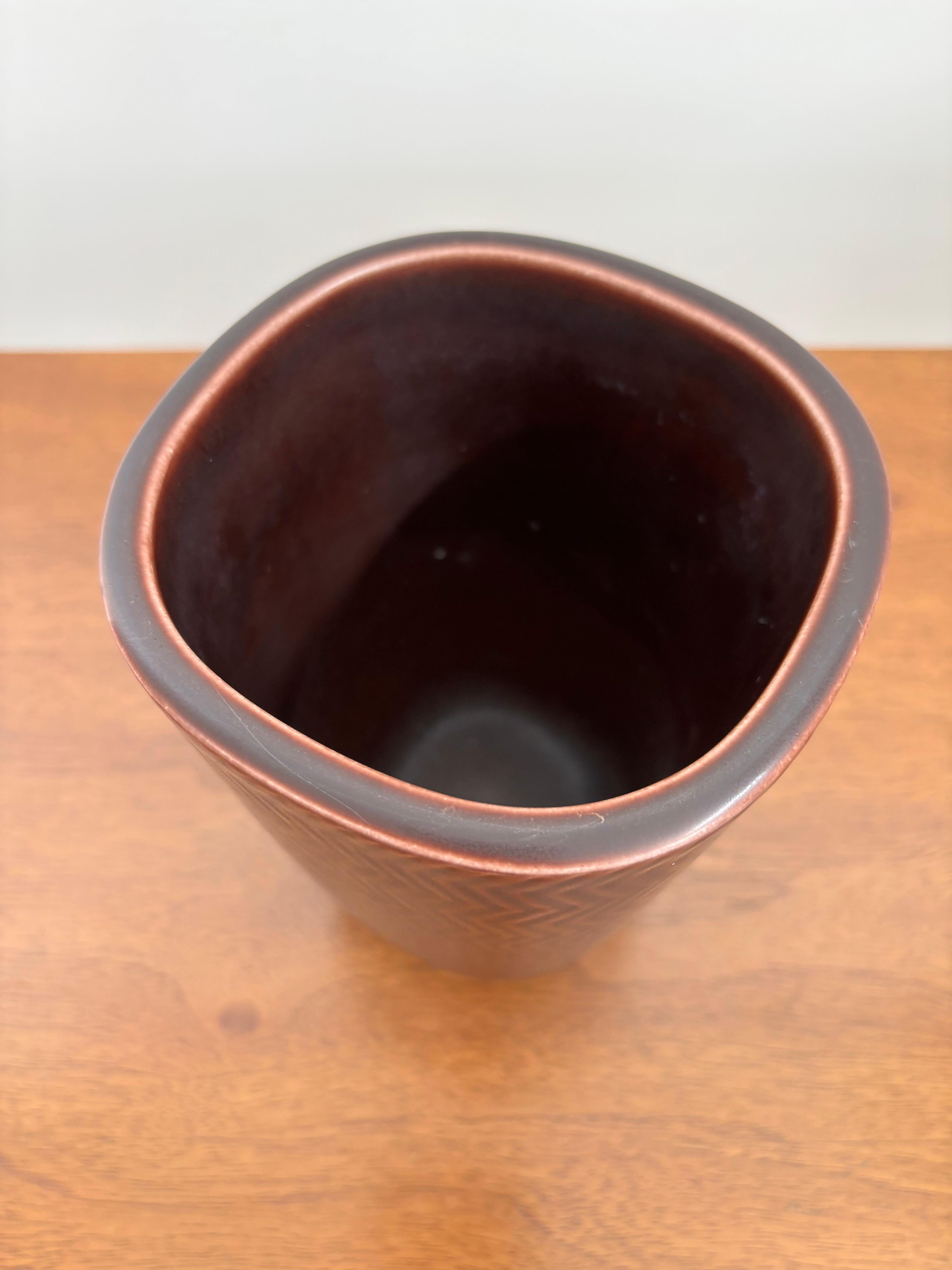 Nils Thorsson Scandinavian Marselis Ceramic Vase for Royal Copenaghen, 1950s For Sale 2