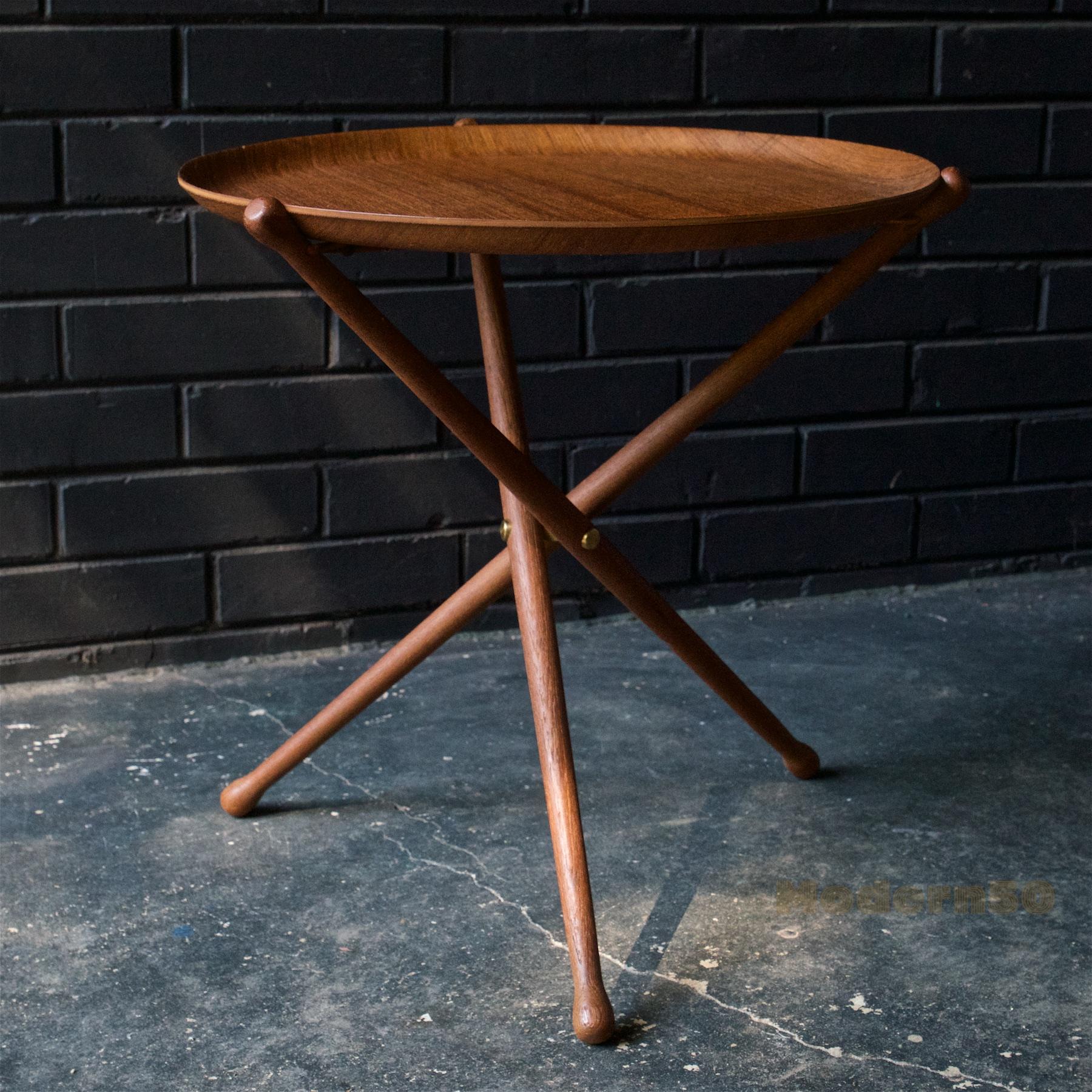 All original, and quite rare. A wonderful Swedish / Scandinavian breakdown campaign-style poolside cocktail table.