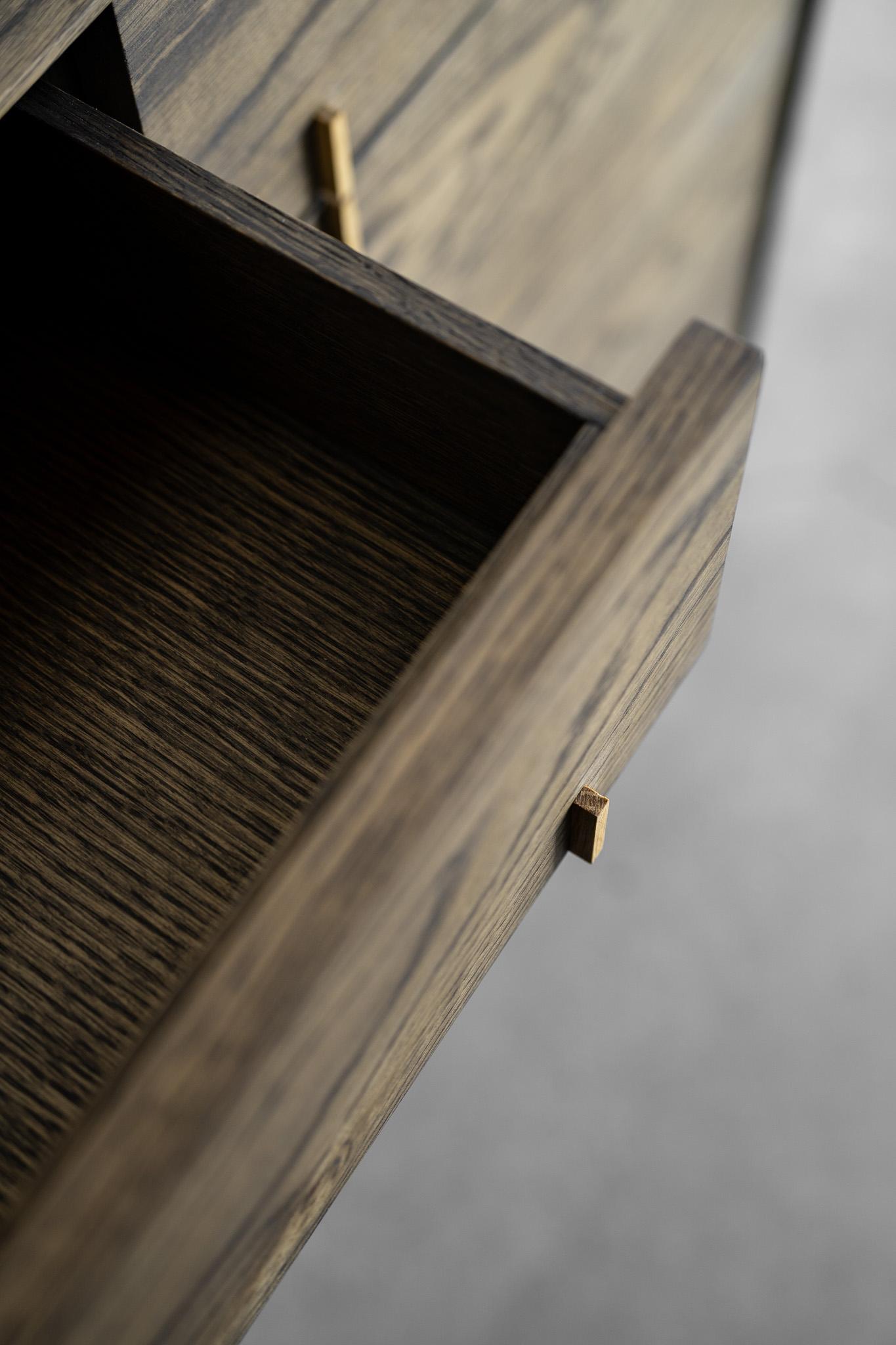 XXI secolo e contemporaneo Console Nima di Croft House in vendita