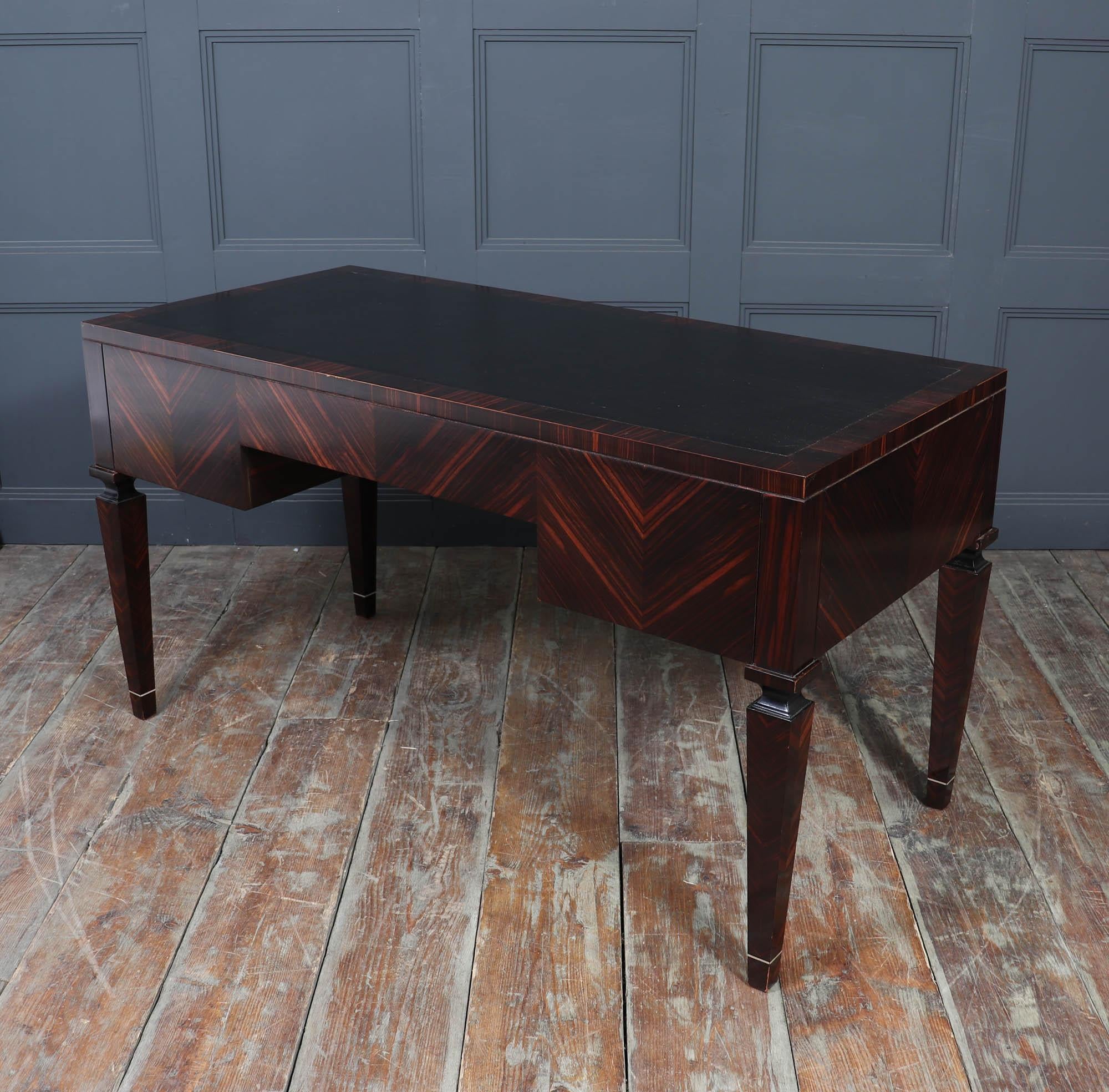 Bureau en macassar de Nina Campbell en vente 10