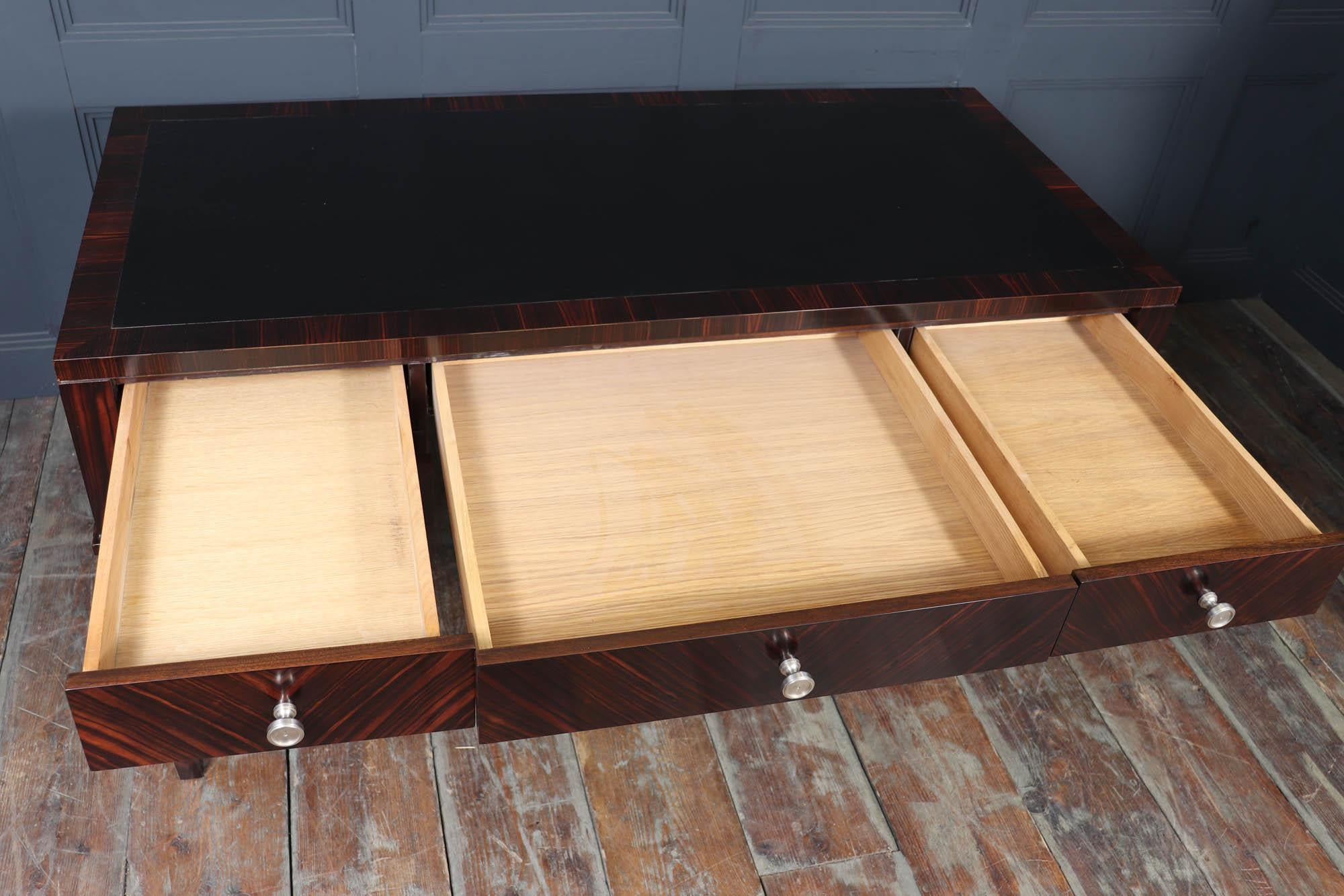 Bureau en macassar de Nina Campbell en vente 2