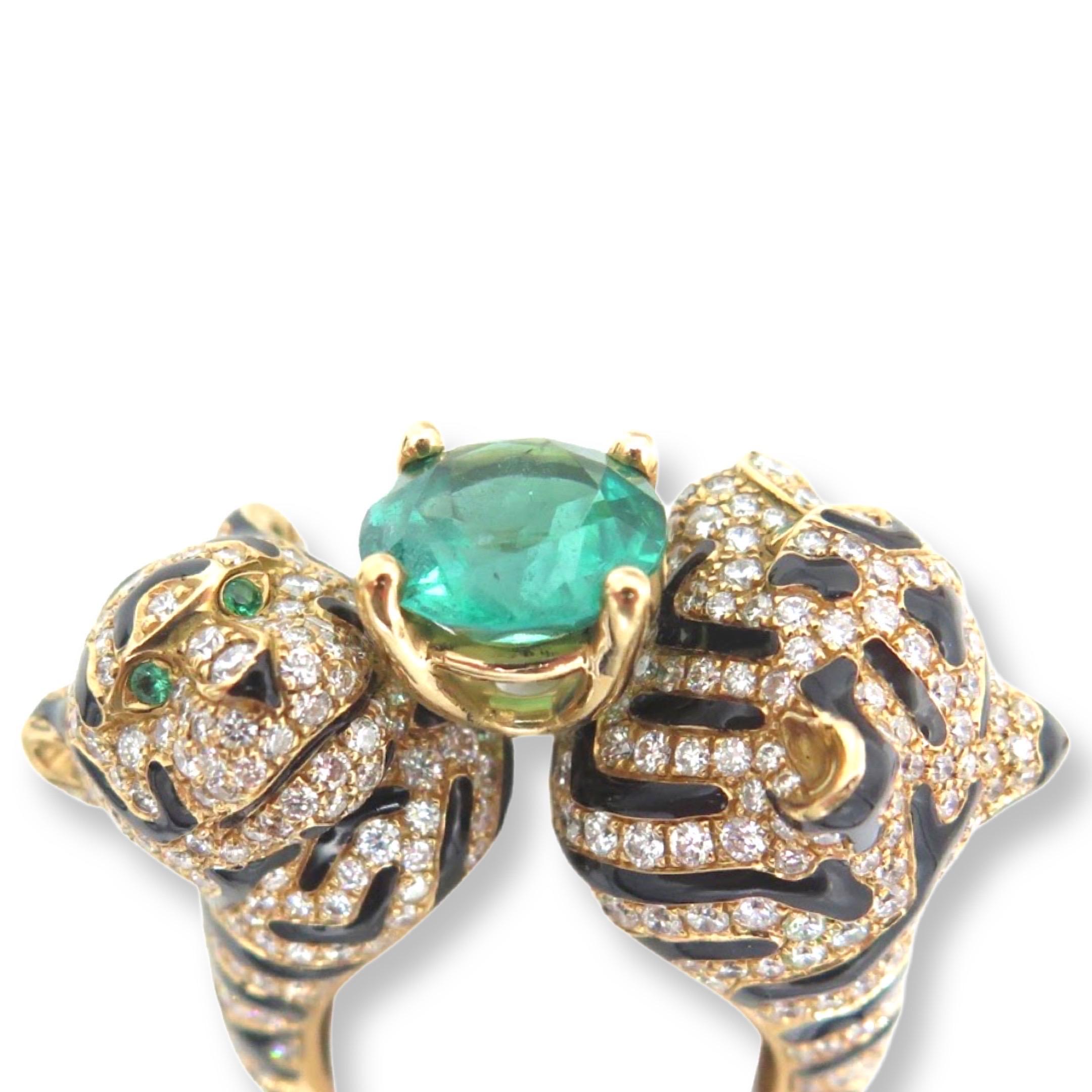 Round Cut Nina & Co 18kt Diamond & Emerald Ring For Sale