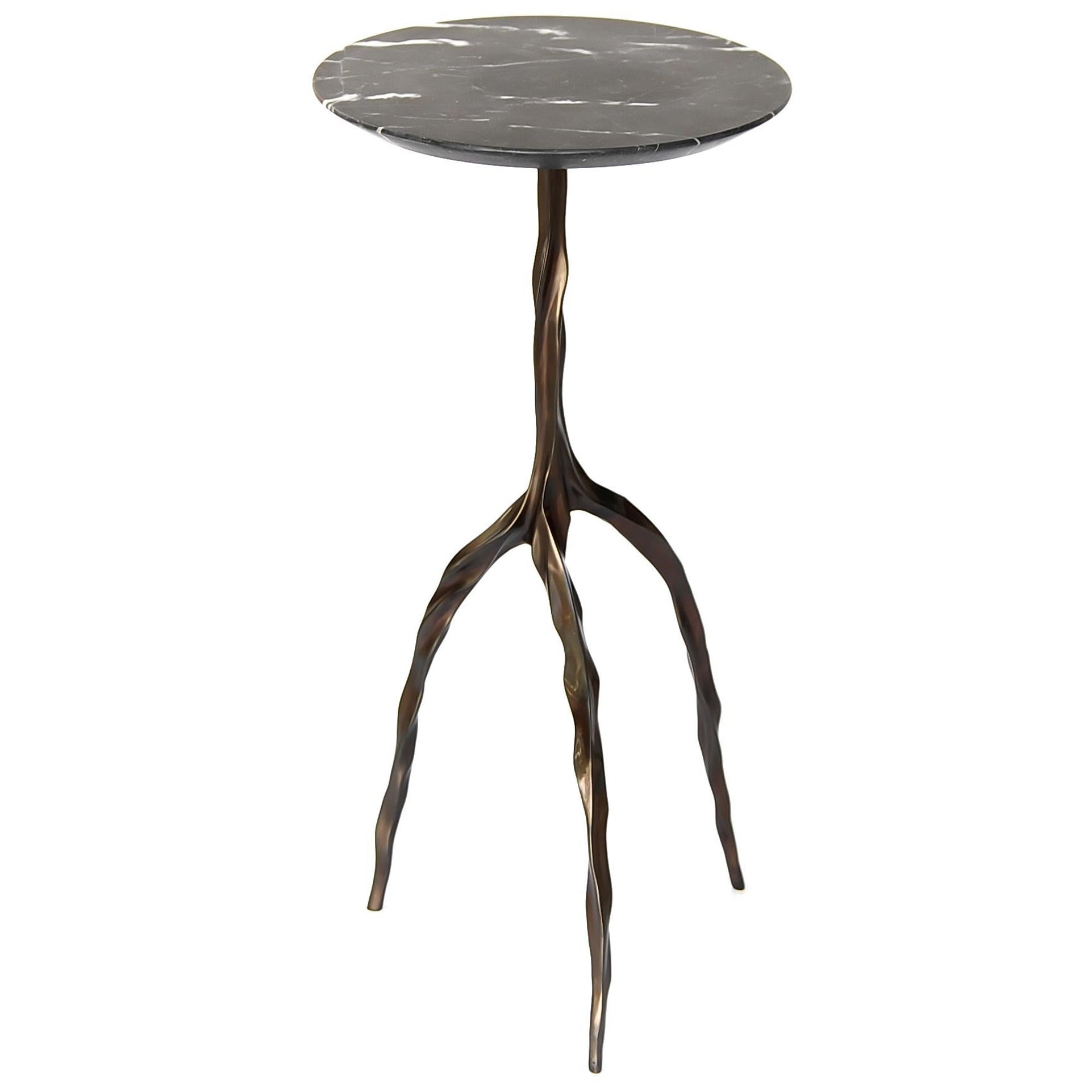 Table à boissons Nina avec plateau en marbre Nero Marquina de Fakasaka Design en vente