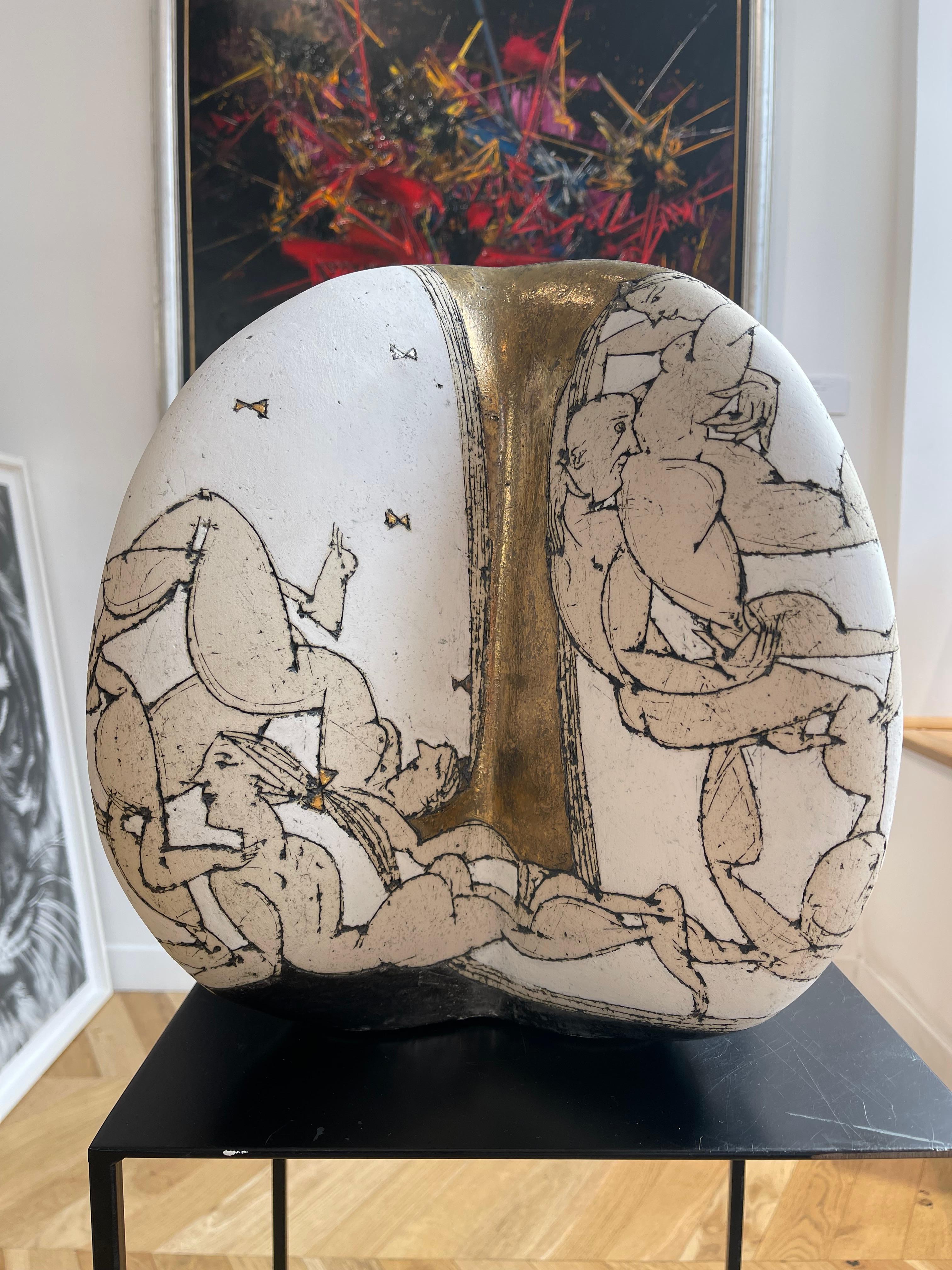 Nina Khemchyan (B.1964)
Carrousel
Faïence chamottée polychrome
37 x 40 cm / 14.96 x 18.11 pouces
2020

Nina Khemchyan, souvent appelée simplement NINA, est une artiste arménienne accomplie, née en 1964 à Erevan. Elle vit et travaille à Paris depuis