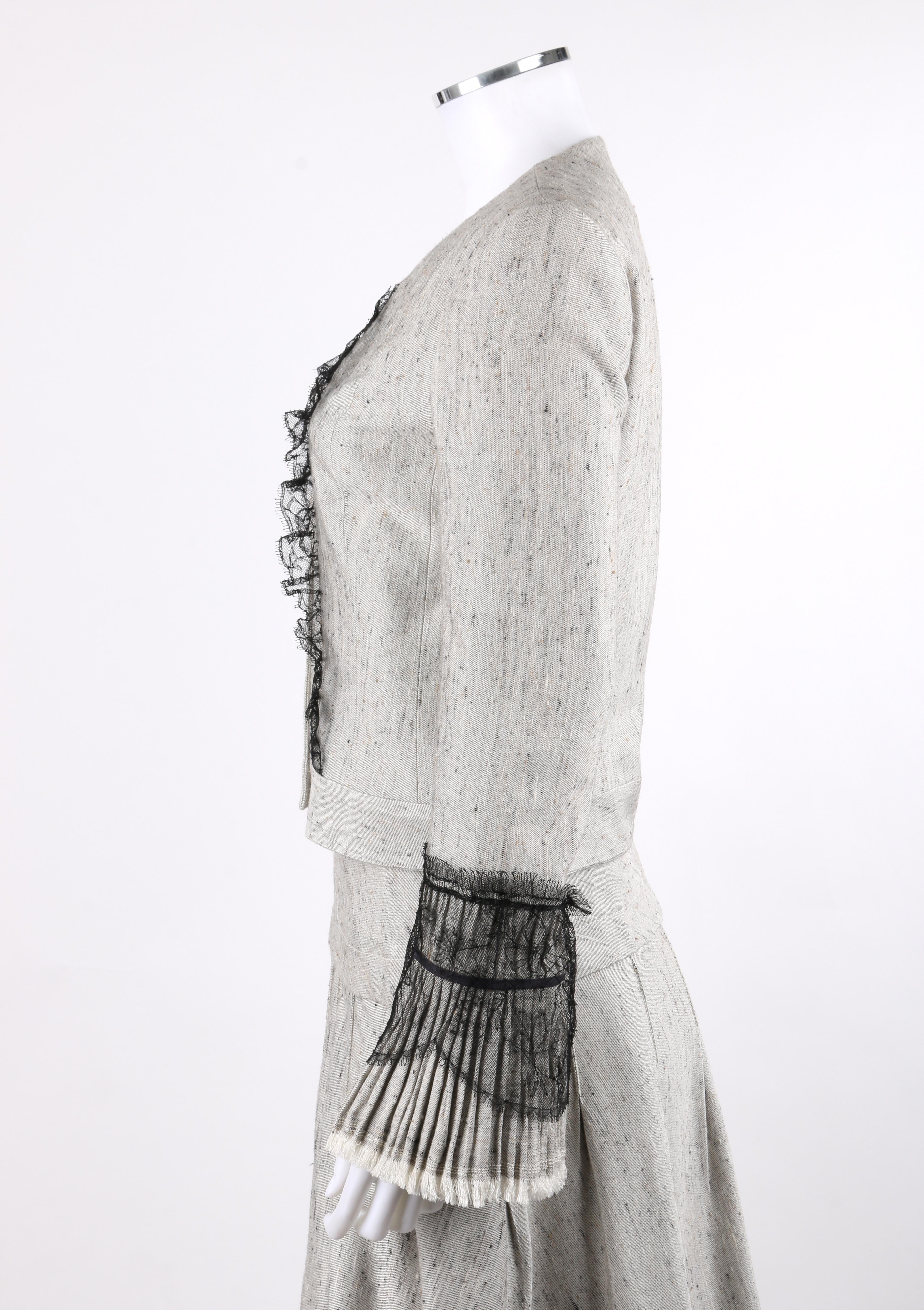 NINA RICCI - Ensemble 2 pièces robe et jupe plissée en tweed de soie gris et noir avec dentelle Pour femmes en vente