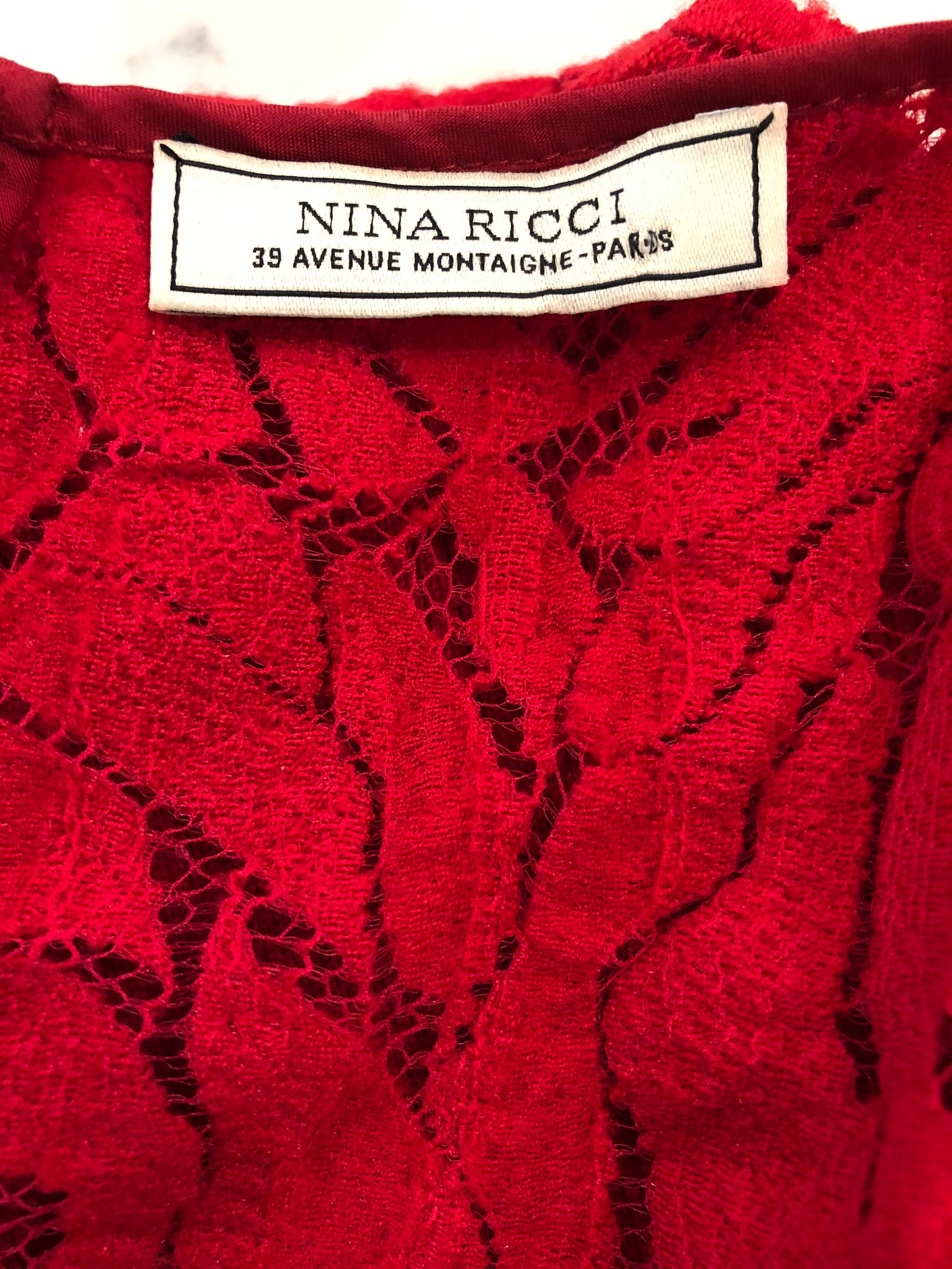 Nina Ricci 2000s Lipstick Red Lace Size 42 ( 8 ) Short Sleeve Vintage Dress For Sale 5