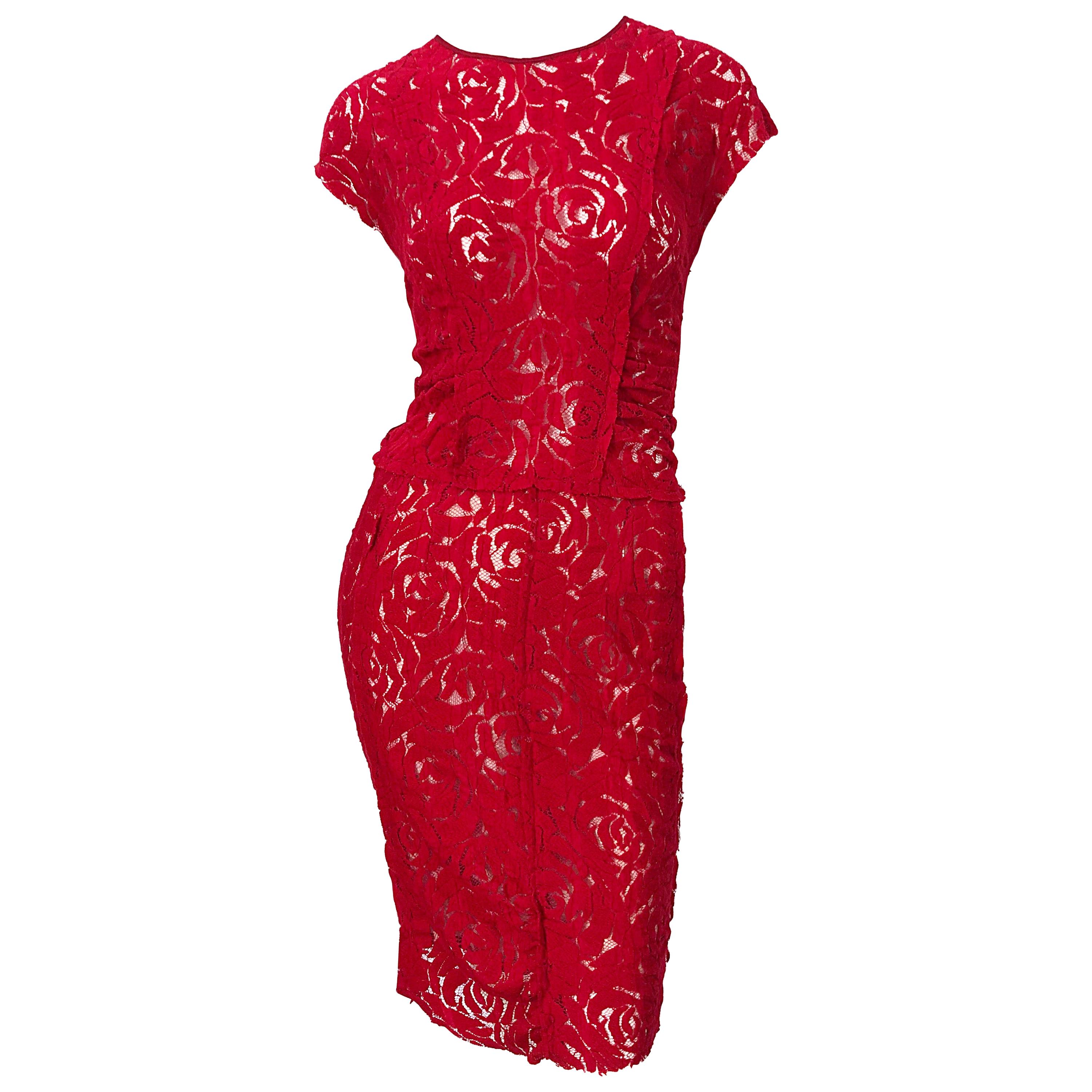 Nina Ricci 2000s Lipstick Red Lace Size 42 ( 8 ) Short Sleeve Vintage Dress For Sale