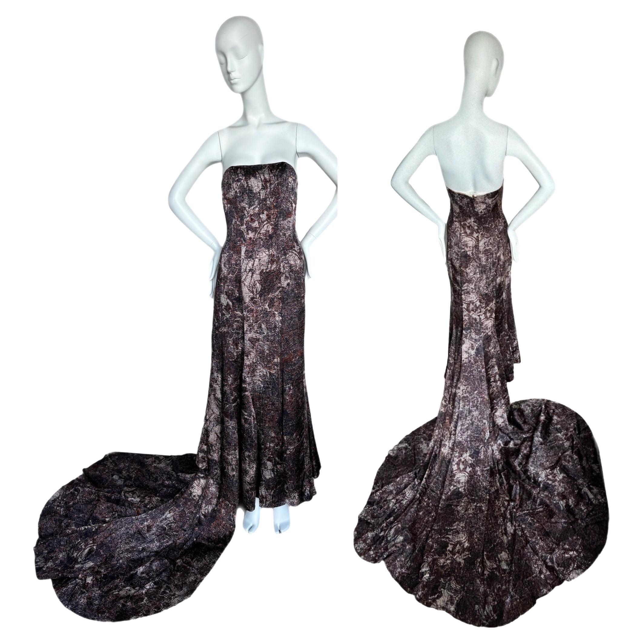 NINA RICCI 2008 Vintage Runway Silk Corseted Evening Gown w. Massive Train For Sale
