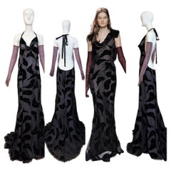 NINA RICCI 2011 Vintage Runway Full Look: Backless Gown + Leather Gloves