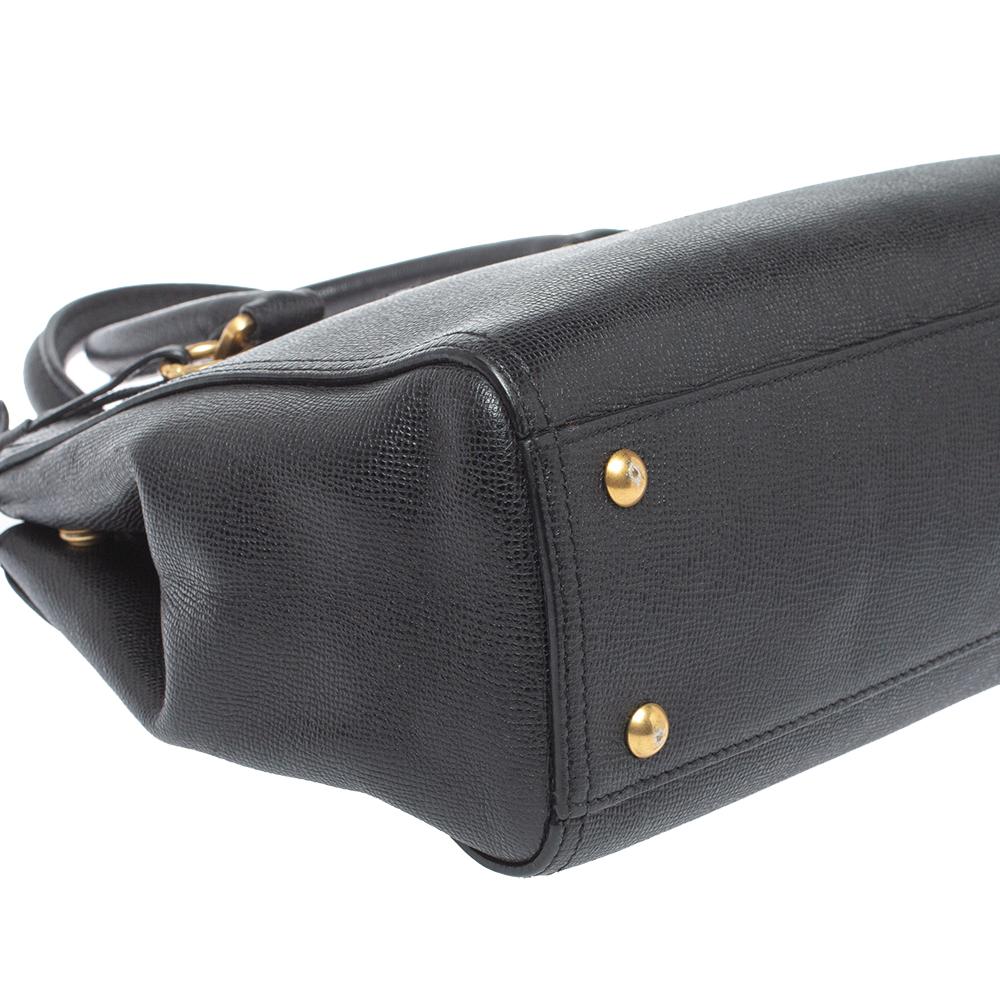 Nina Ricci Schwarze Leder-Tasche mit doppeltem Reißverschluss 5