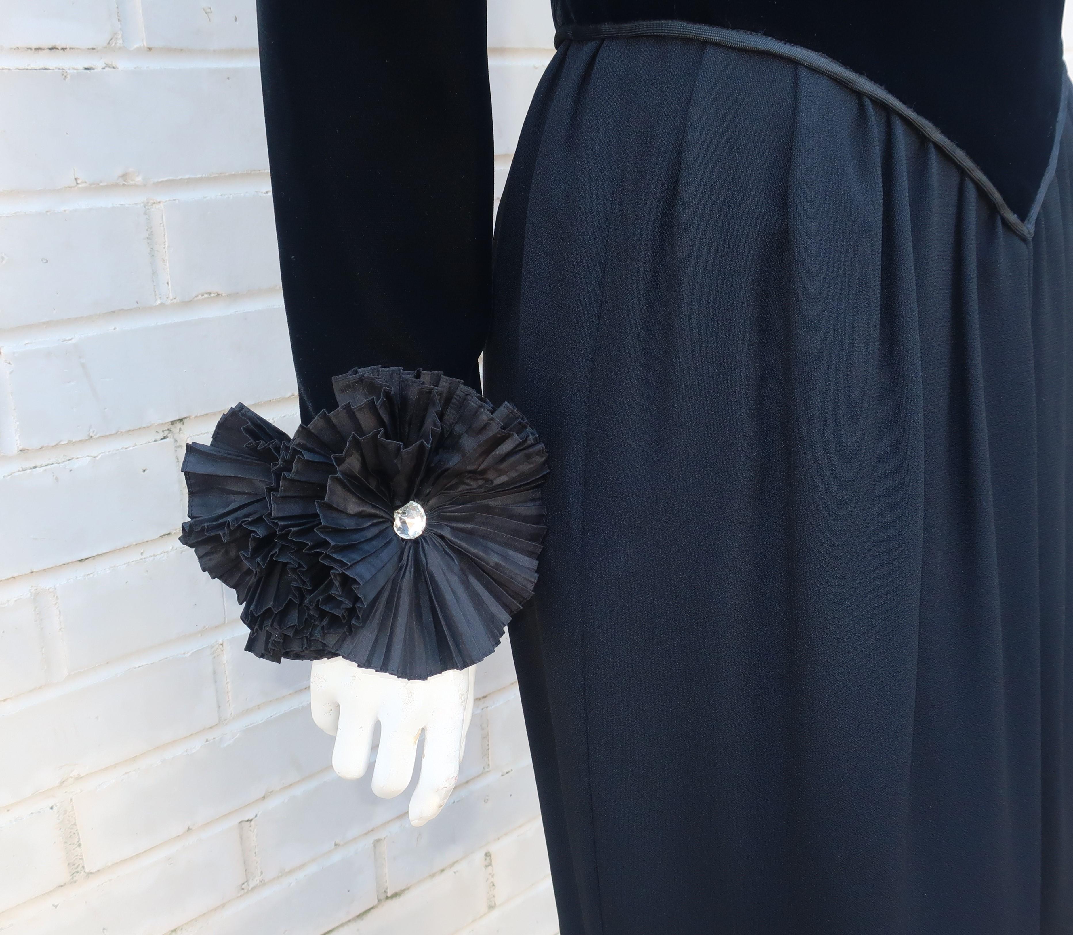 Nina Ricci Black Velvet Dress With Ruff Style Collar 1