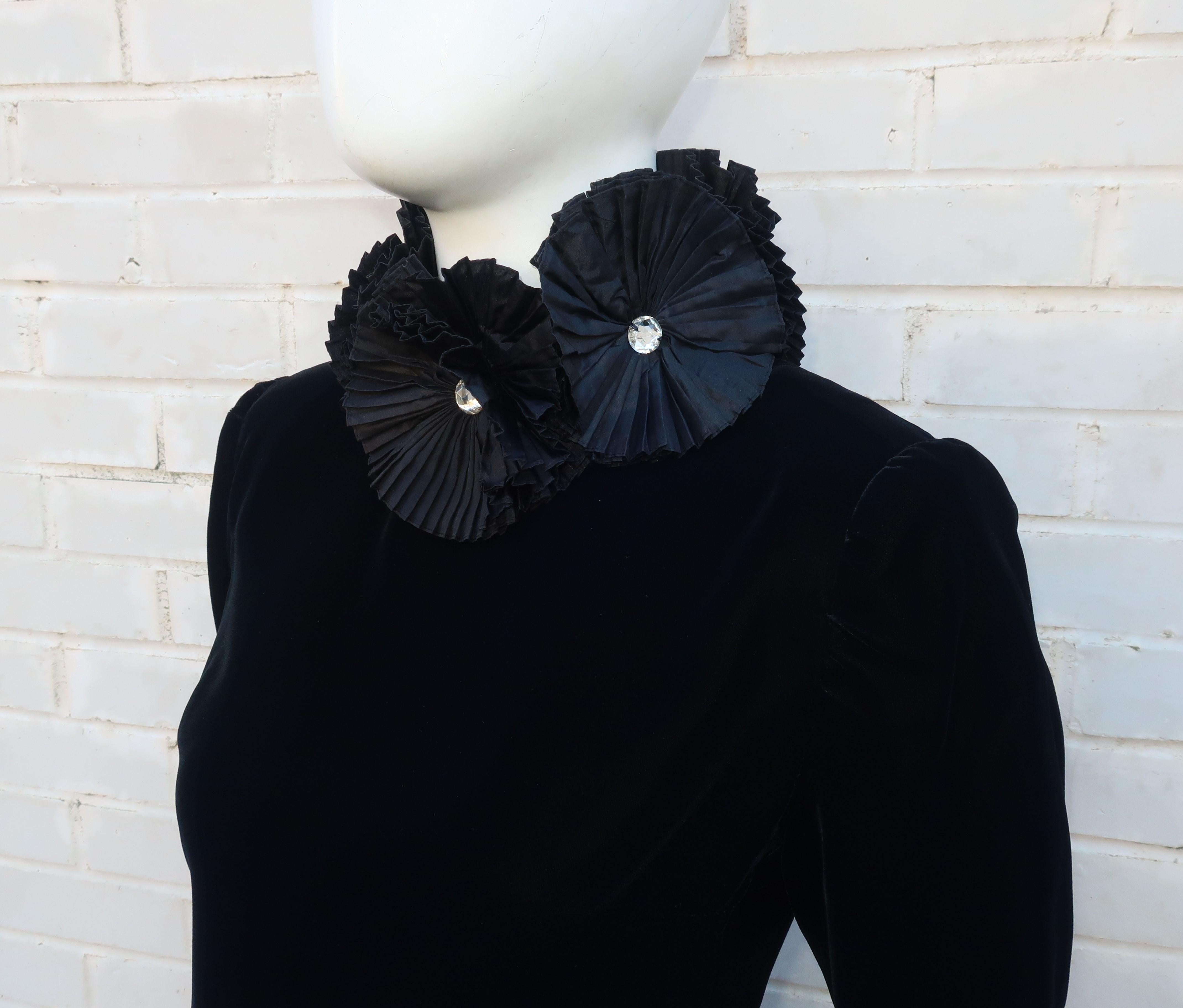 Nina Ricci Black Velvet Dress With Ruff Style Collar 3