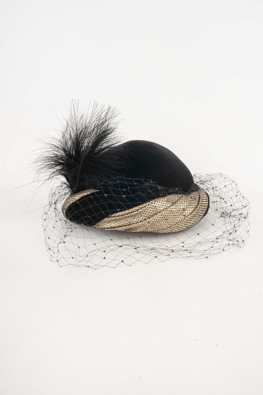 Noir Chapeau-fascinateur en velours noir de Nina Ricci