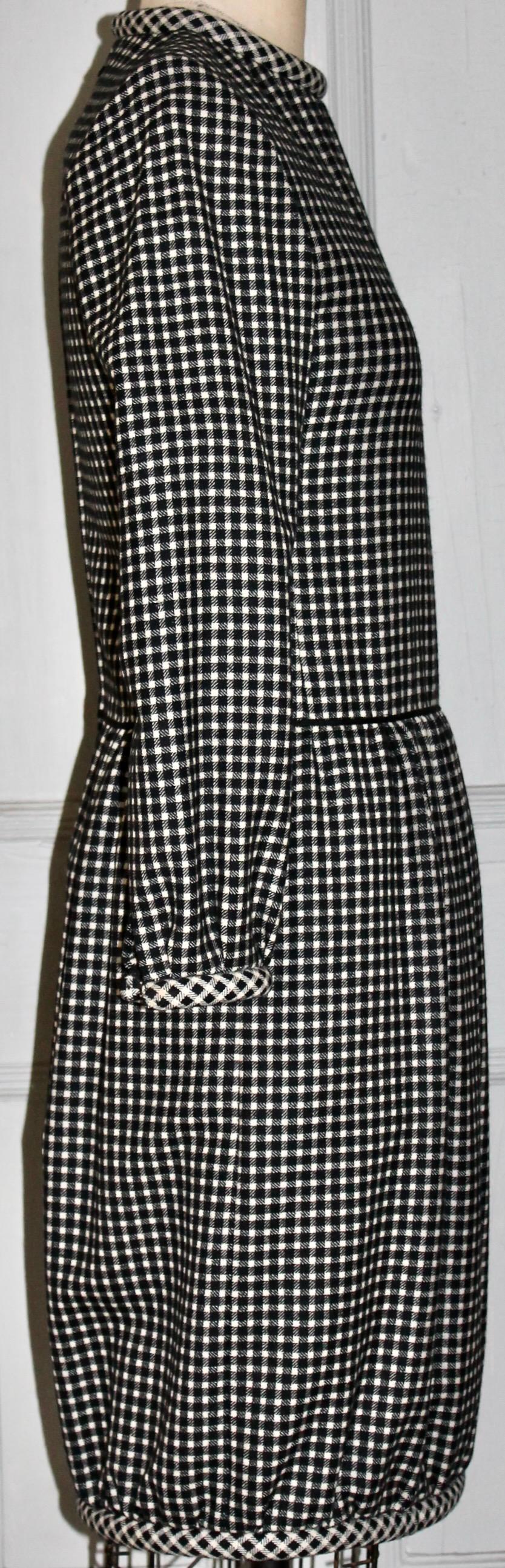 Women's Nina Ricci 'Boutique' Paris Black and White Wool Dress For Sale