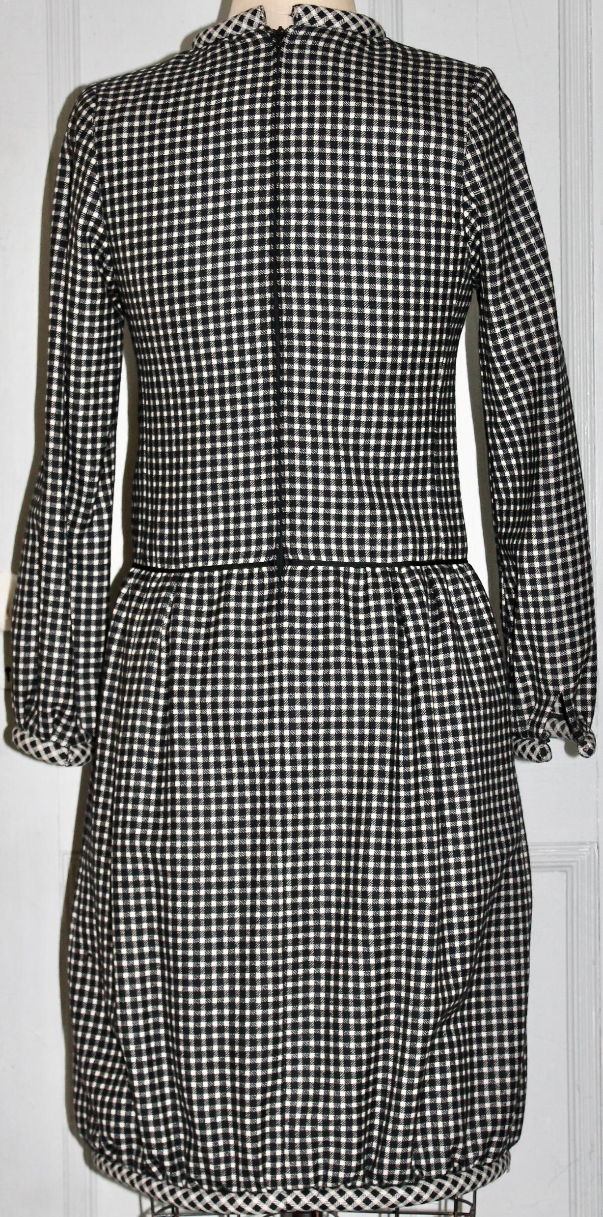 Nina Ricci 'Boutique' Paris Black and White Wool Dress For Sale 1