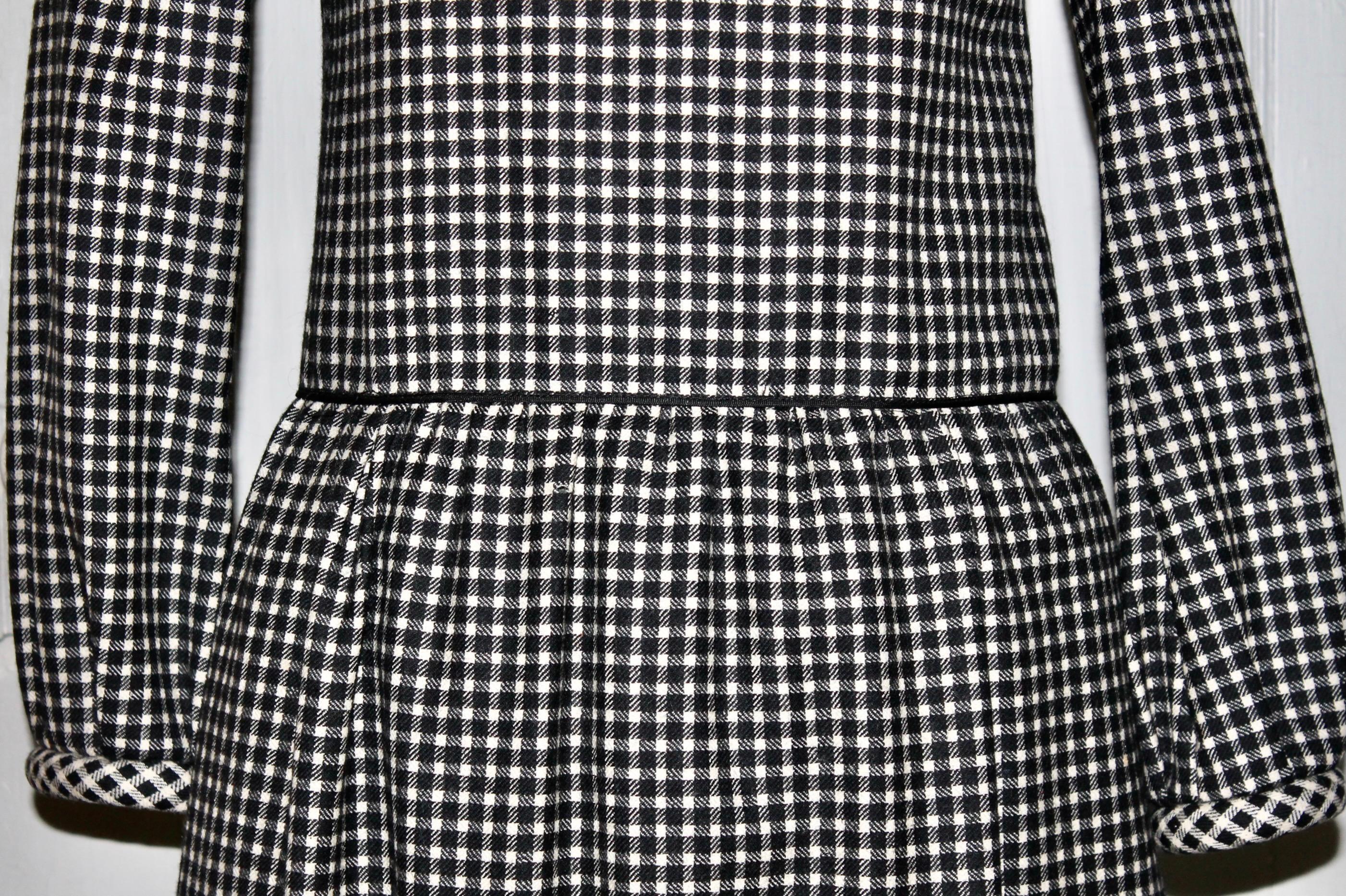 Nina Ricci 'Boutique' Paris Black and White Wool Dress For Sale 3