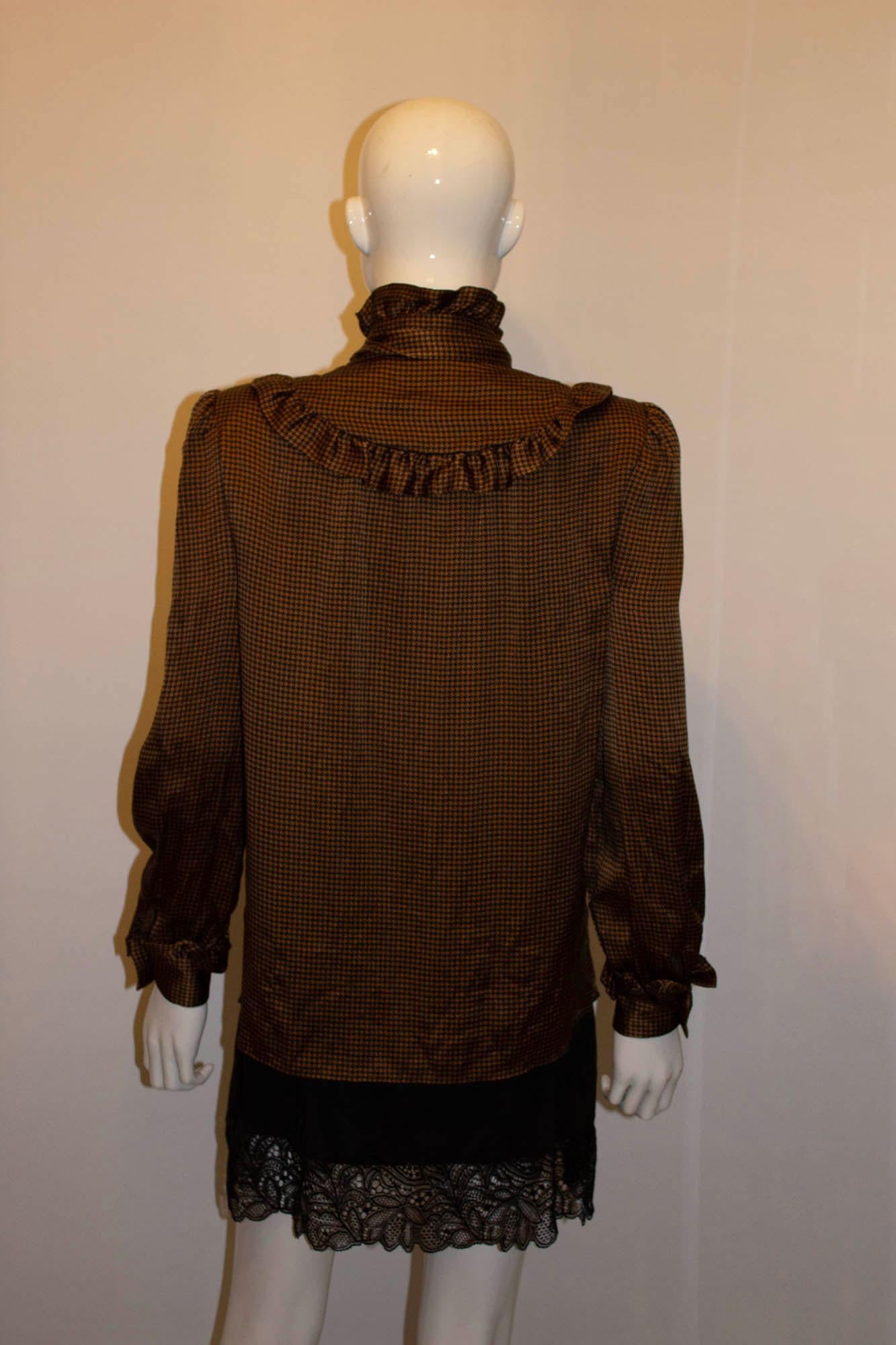 Nina Ricci Boutique Paris Vintage Silk Blouse  In Good Condition For Sale In London, GB