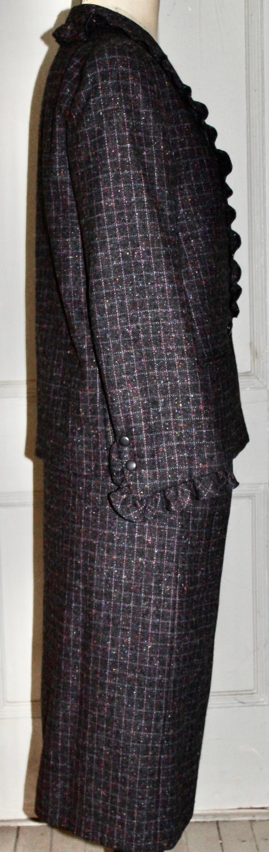 Nina Ricci Boutique Suit, Paris France For Sale 1