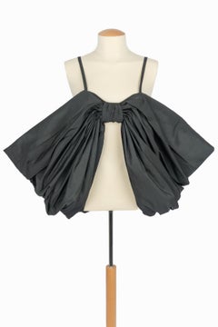 Nina Ricci
bow
top Winter 2023