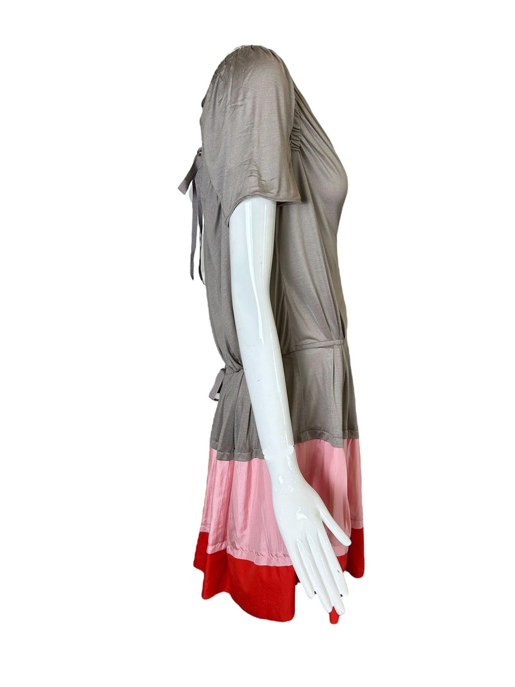 Nina Ricci Colorblock-Krawattenkleid mit offenem Rücken (Grau) im Angebot