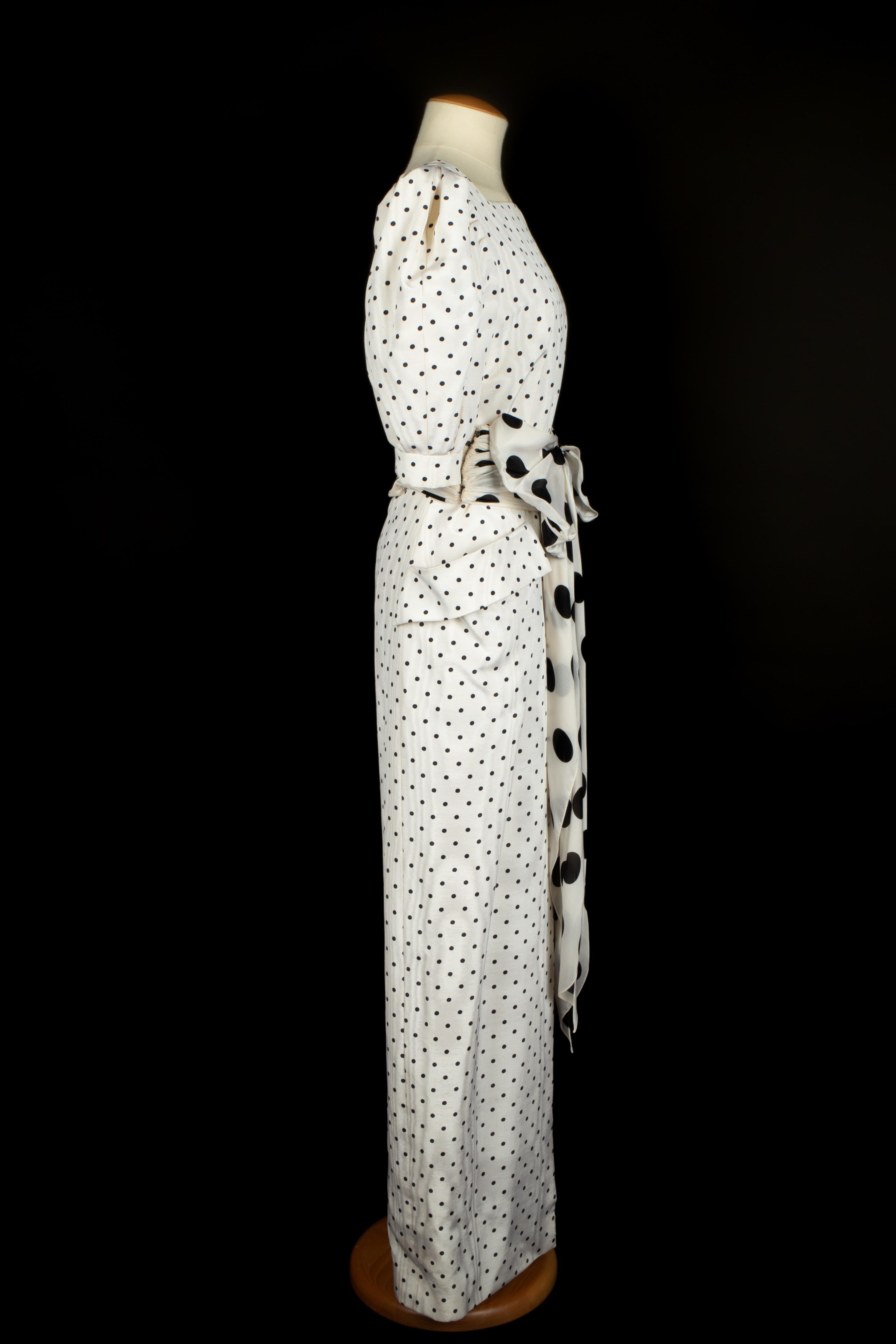 Donna Nina Ricci abito a pois Haute Couture in vendita