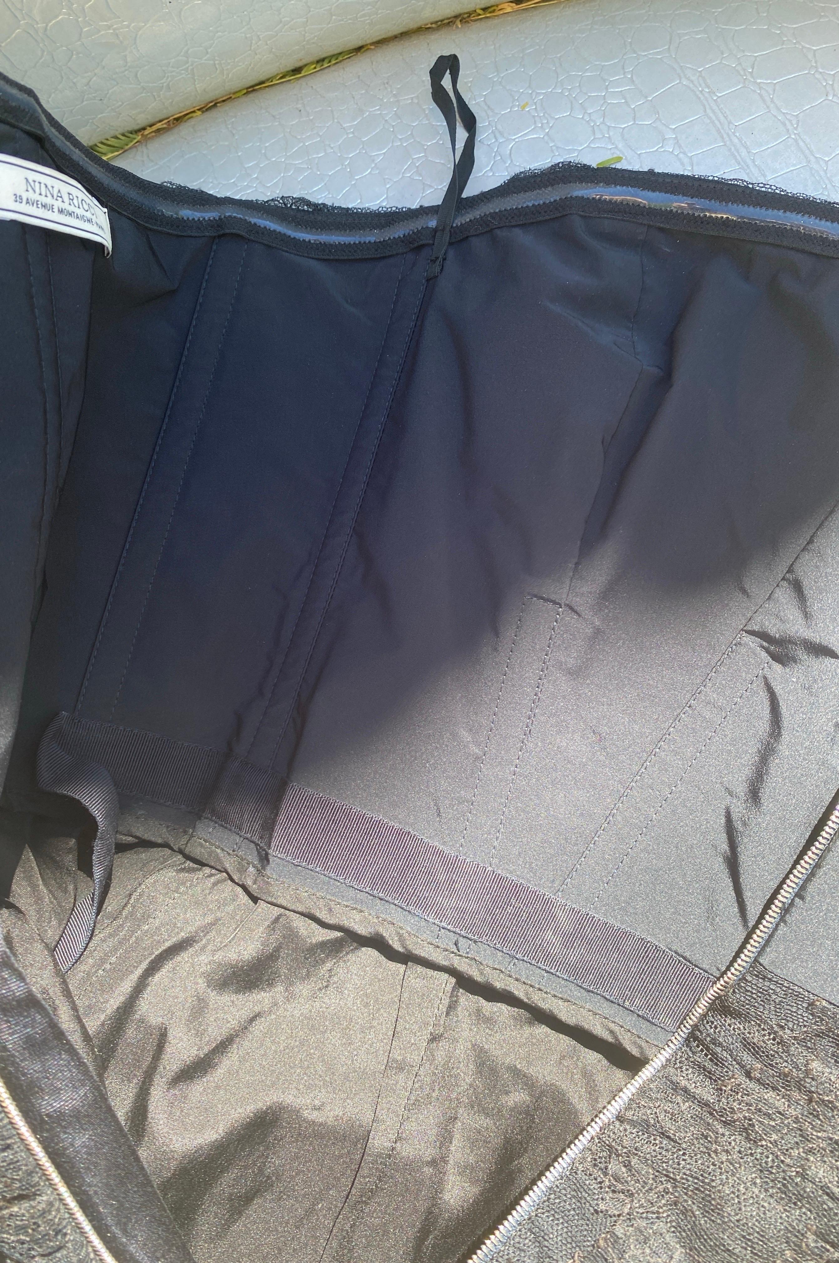 Nina Ricci Drapiert Schwarz Spitze CHIC Französisch trägerlosen Kleid w / Zug Größe EU36 US 4 im Angebot 7