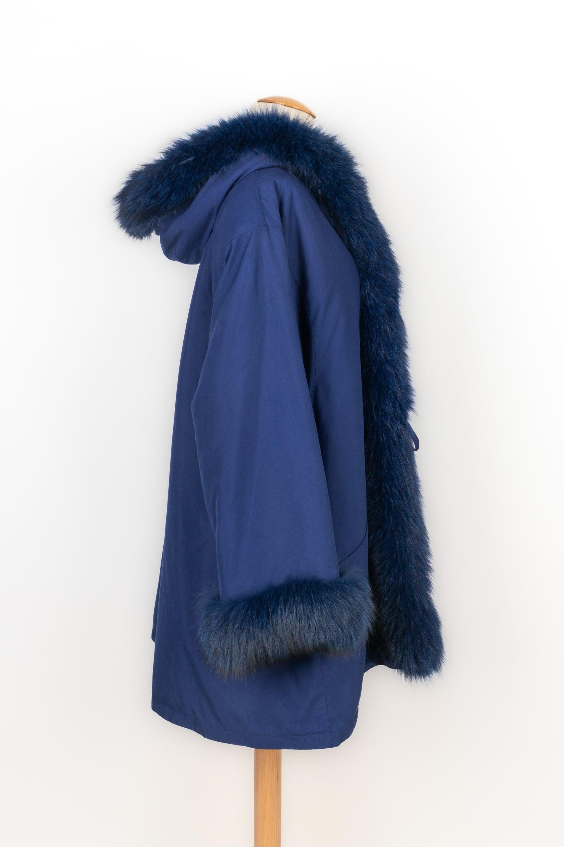Nina Ricci Fleece-lined Mid-length Fur Coat In Excellent Condition For Sale In SAINT-OUEN-SUR-SEINE, FR