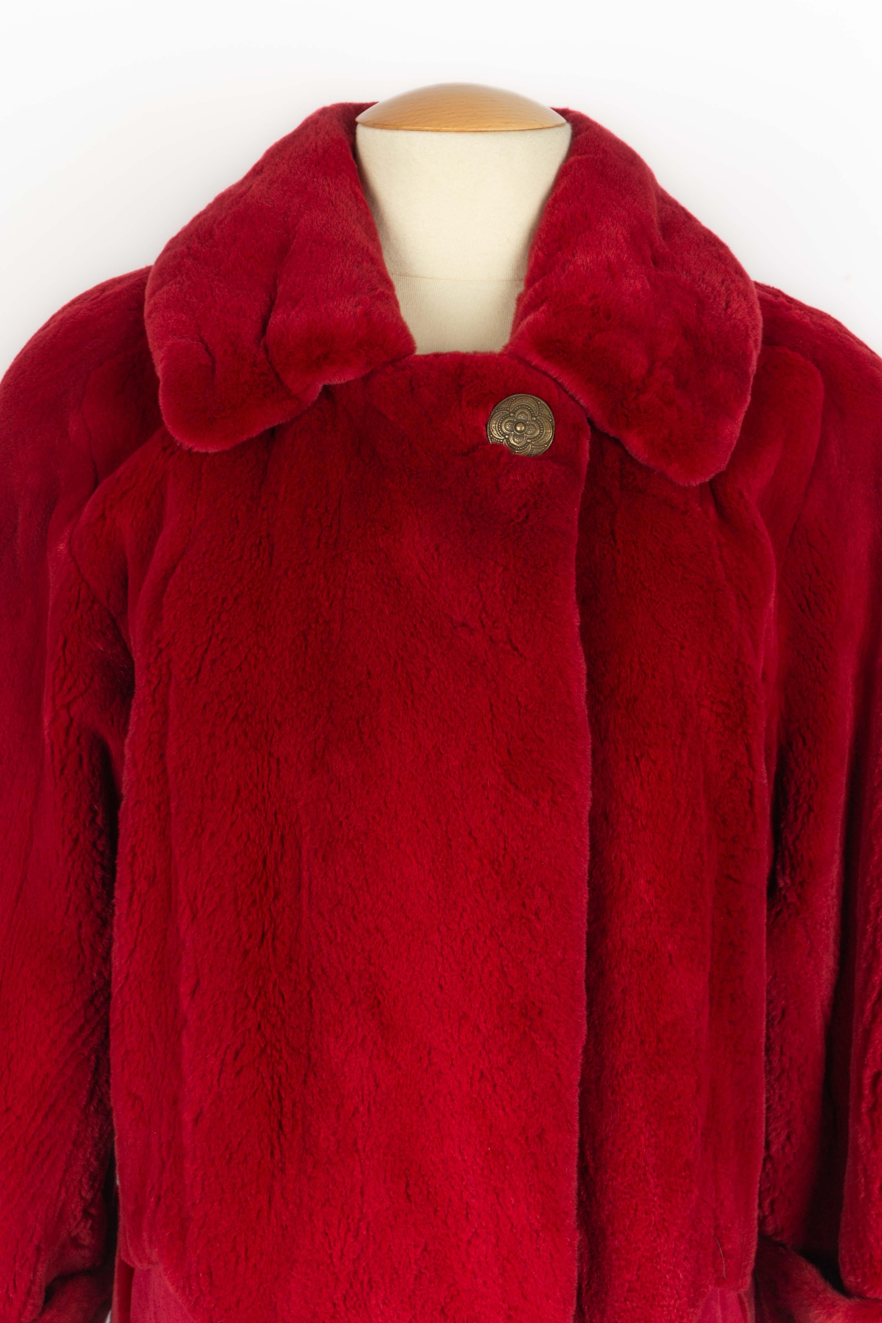 Red Nina Ricci fur coat For Sale