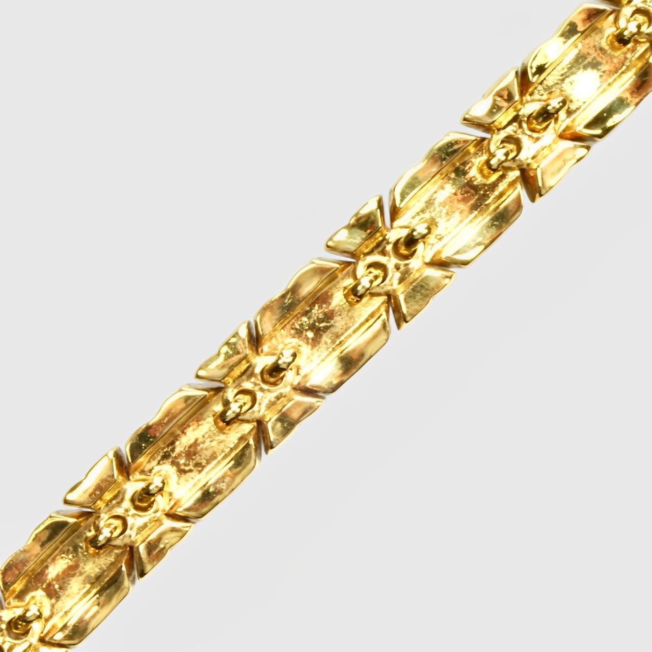Nina Ricci Gold Plated and Cream Enamel Link Bracelet For Sale 2