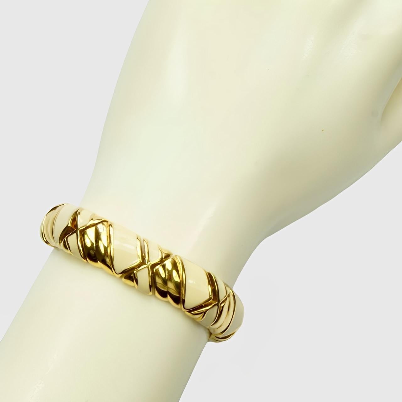 Nina Ricci Gold Plated and Cream Enamel Link Bracelet For Sale 3